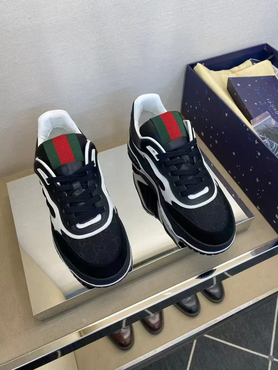 Кроссовки Мужские Gucci 17955515