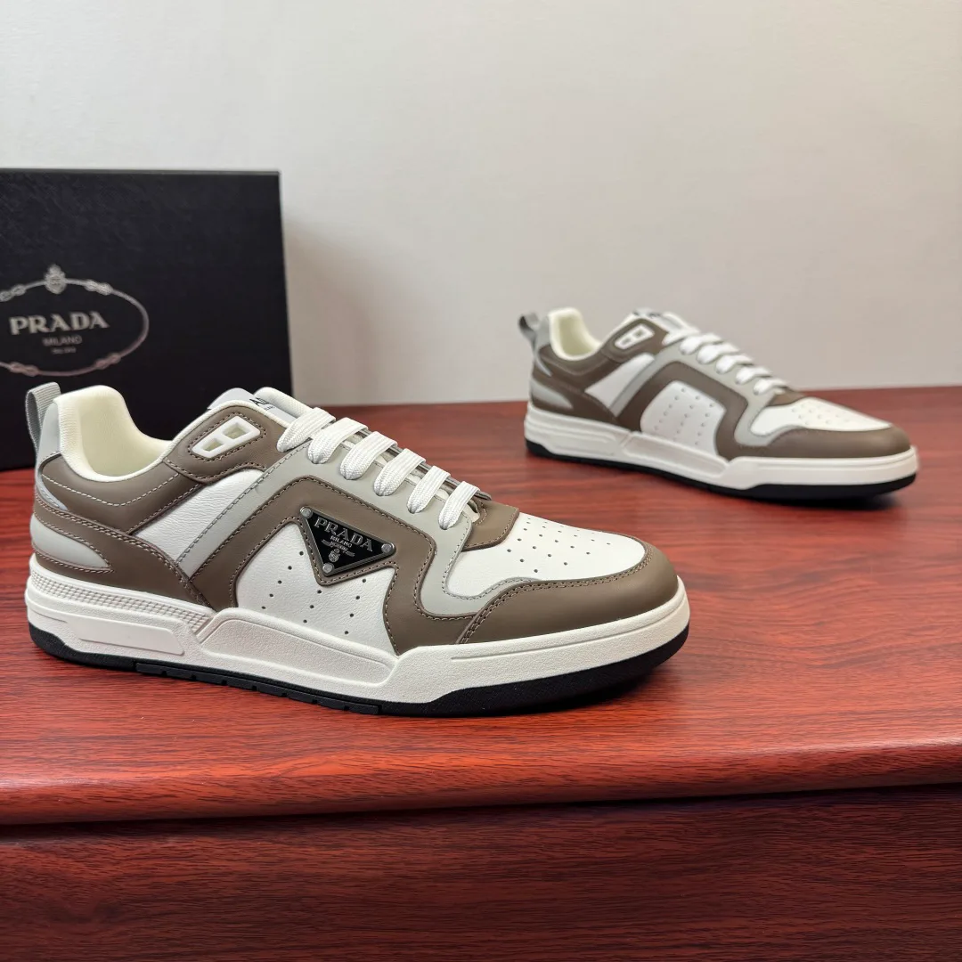 Кроссовки Мужские Prada 13216374