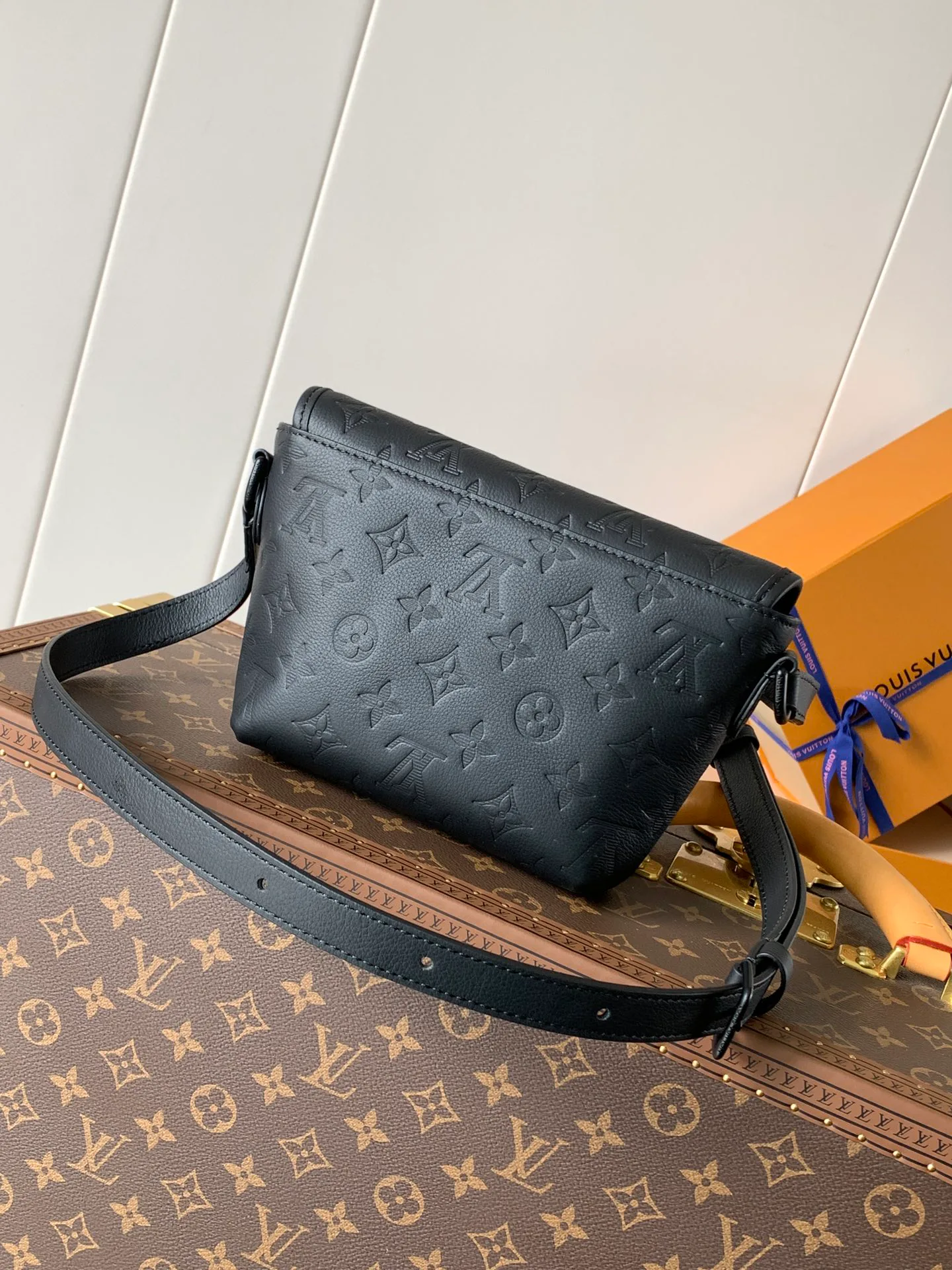 Классические Сумки Женские Louis Vuitton 13435241