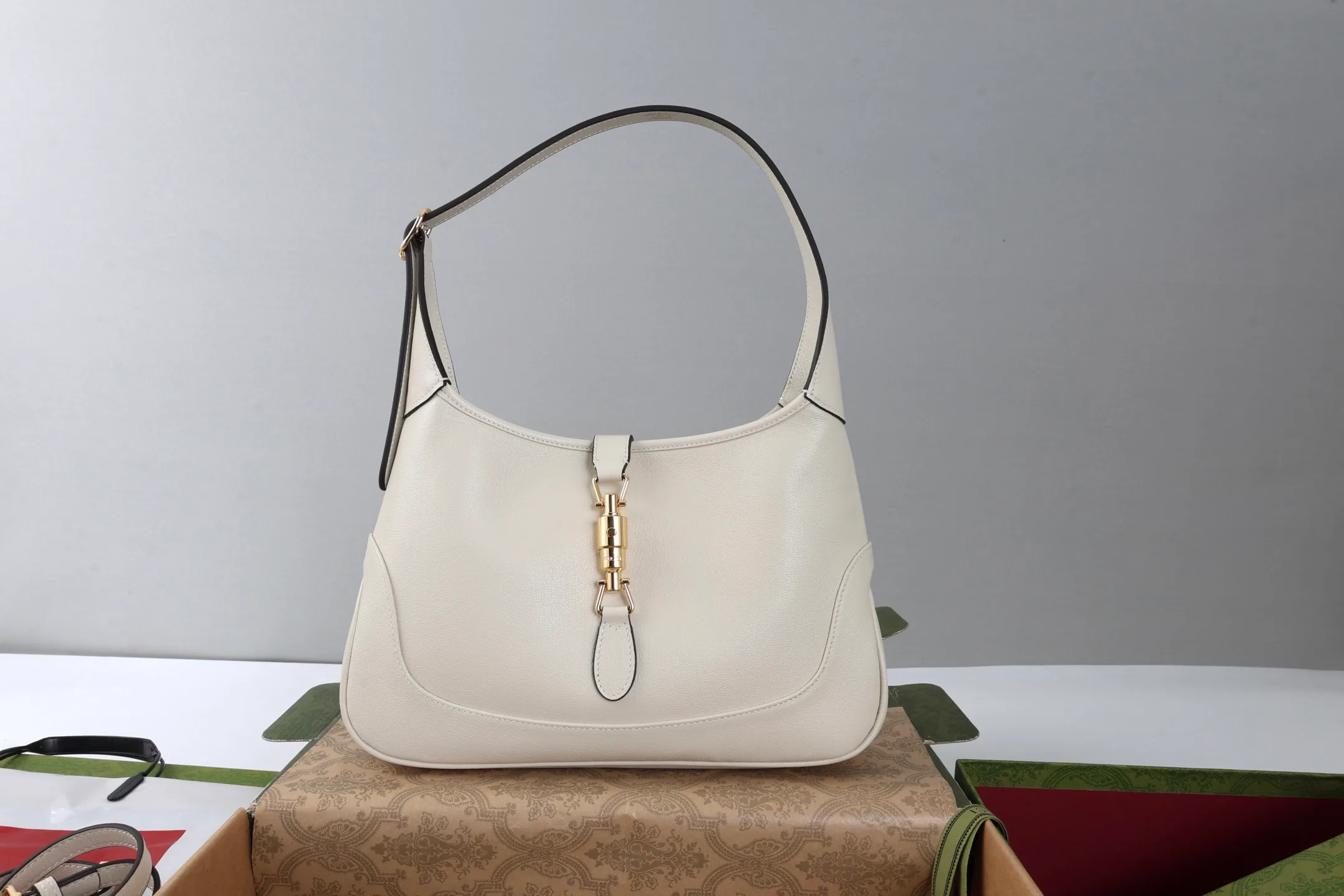 Сумки На Ремне Женские Gucci 11508419