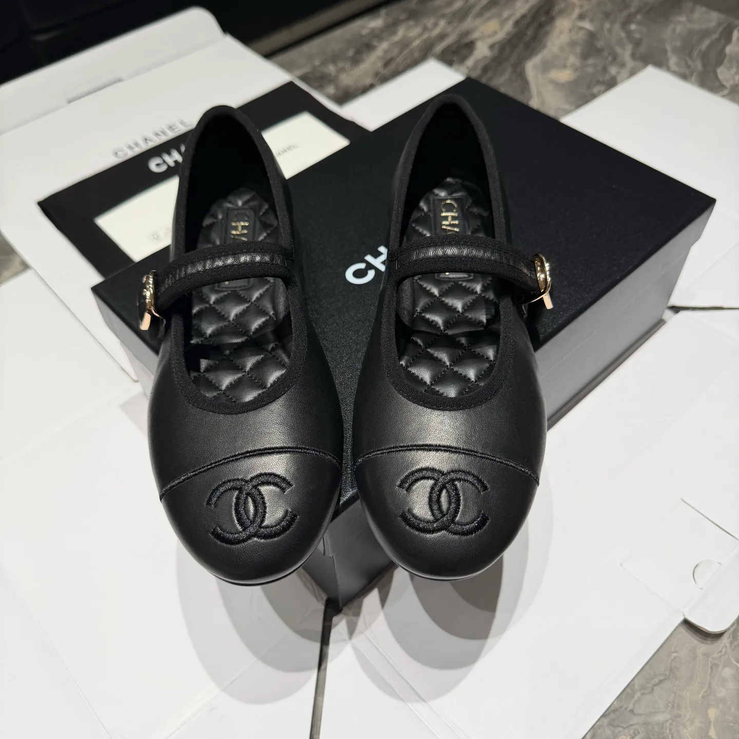 Туфли Женские Chanel 18504419