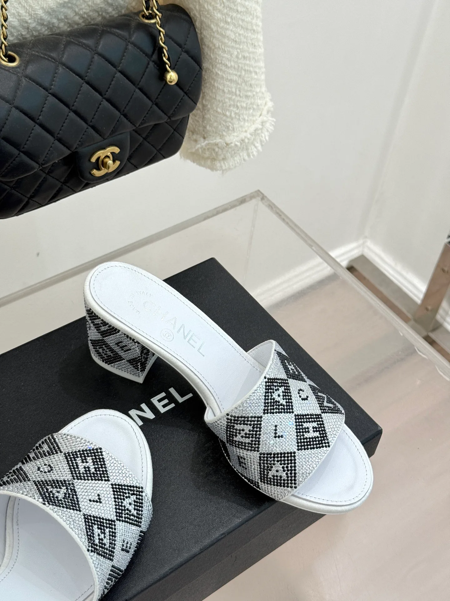 Шлепанцы Женские Chanel 9499391