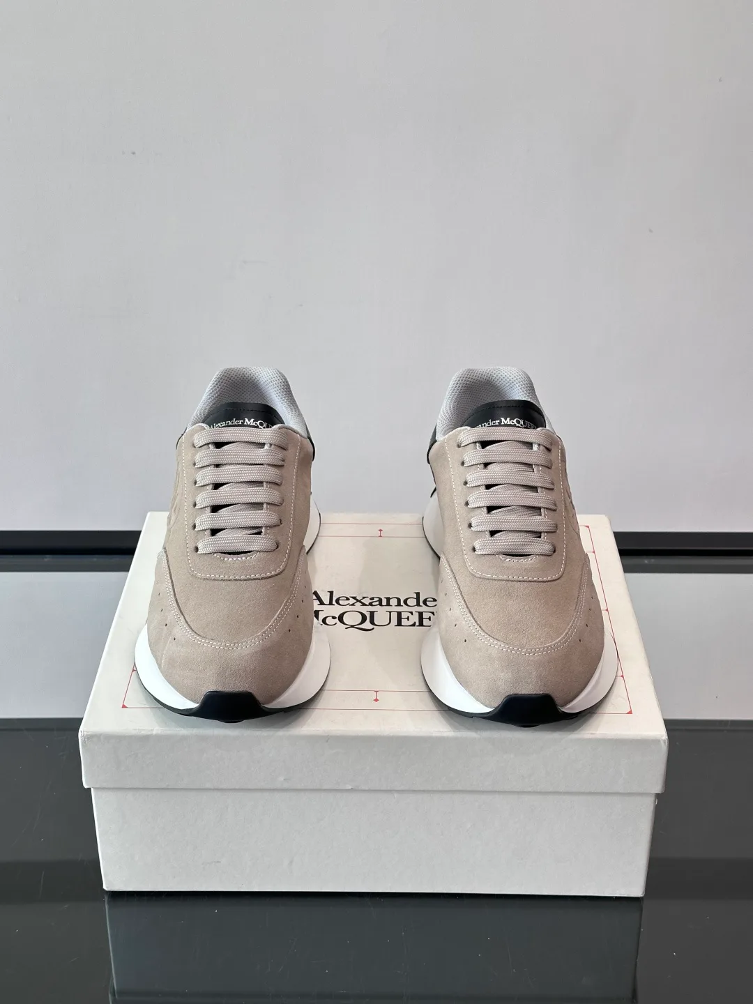 Кроссовки Женские Alexander Mcqueen 450141