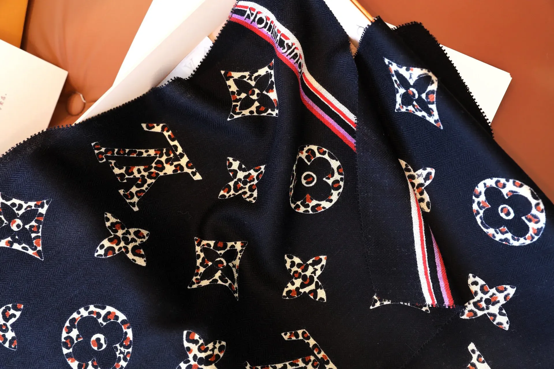 Шарфы Louis Vuitton 12073