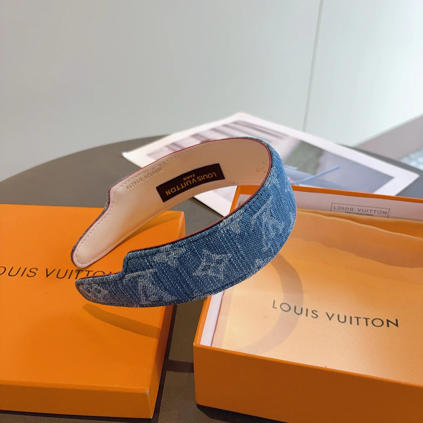 Головные Уборы Louis Vuitton 4715953