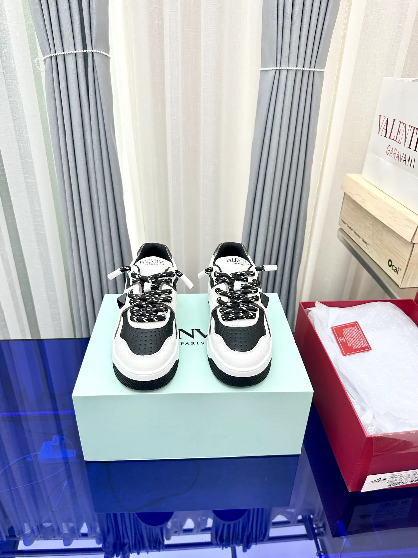Кроссовки Женские Valentino 17948614