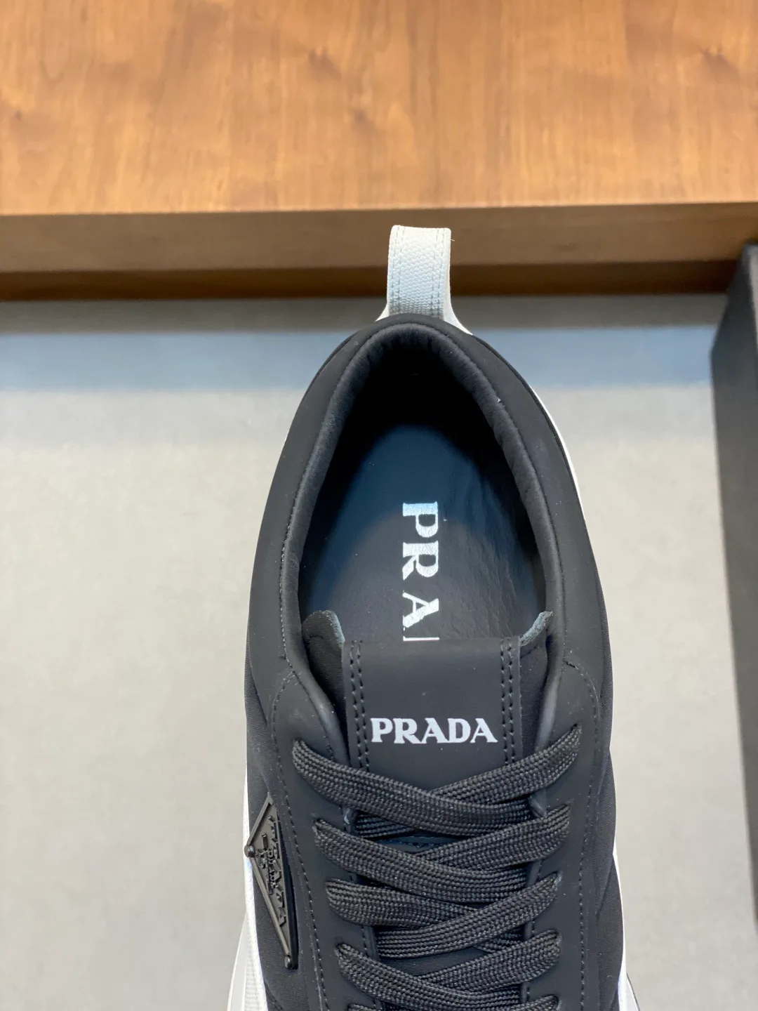 Кроссовки Мужские Prada 18116617