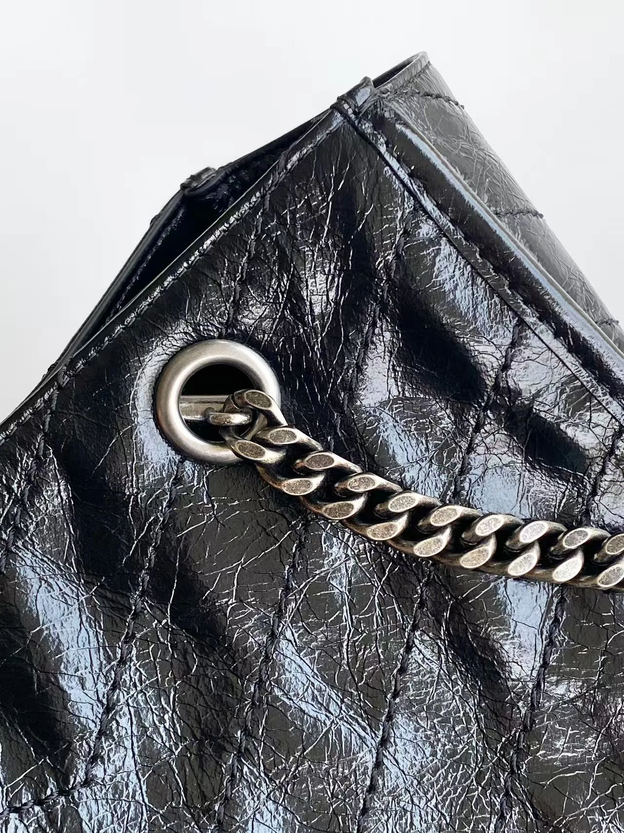 Классические Сумки Женские Saint Laurent 17629563