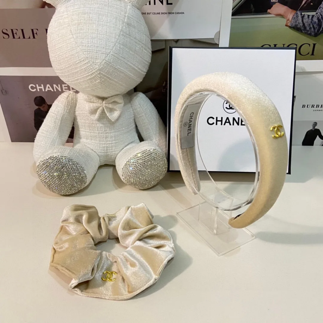 Головные Уборы Chanel 11469196