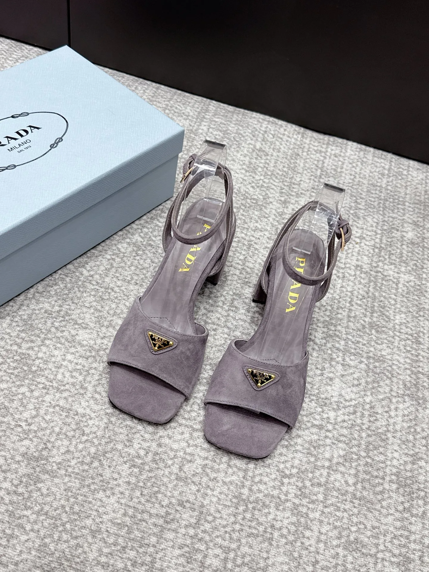 Туфли Женские Prada 7184794
