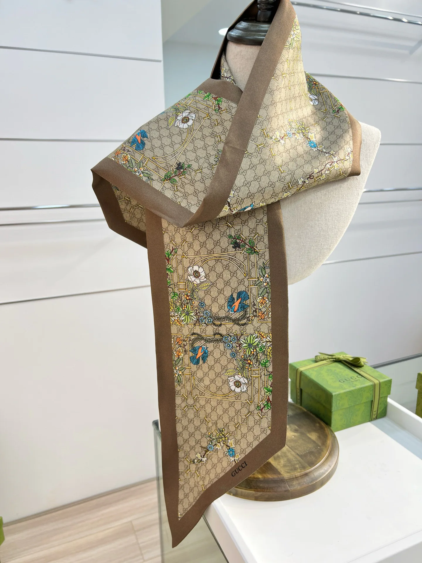 Платки Gucci 11527444