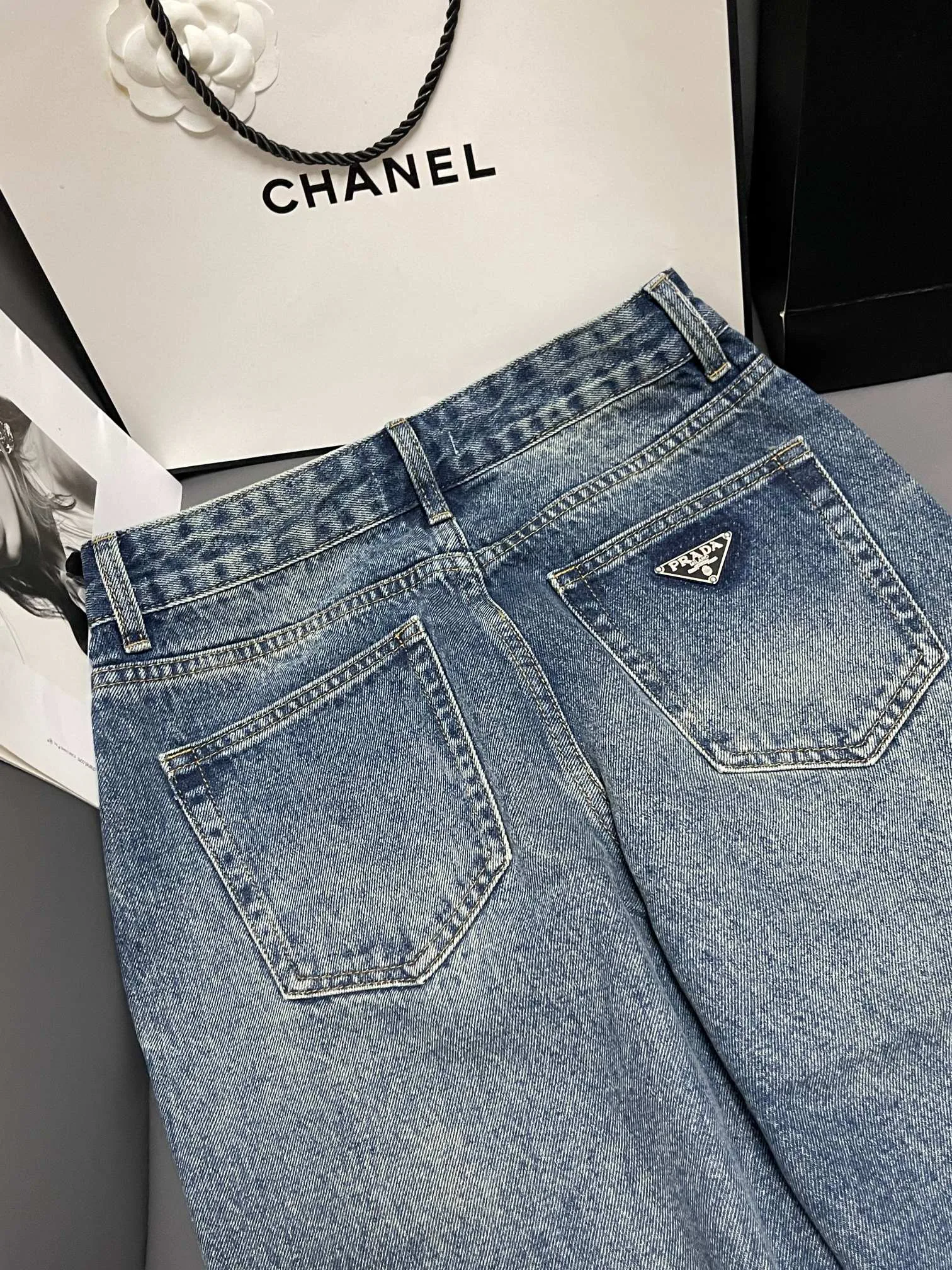 Джинсы Женские Prada 11352834