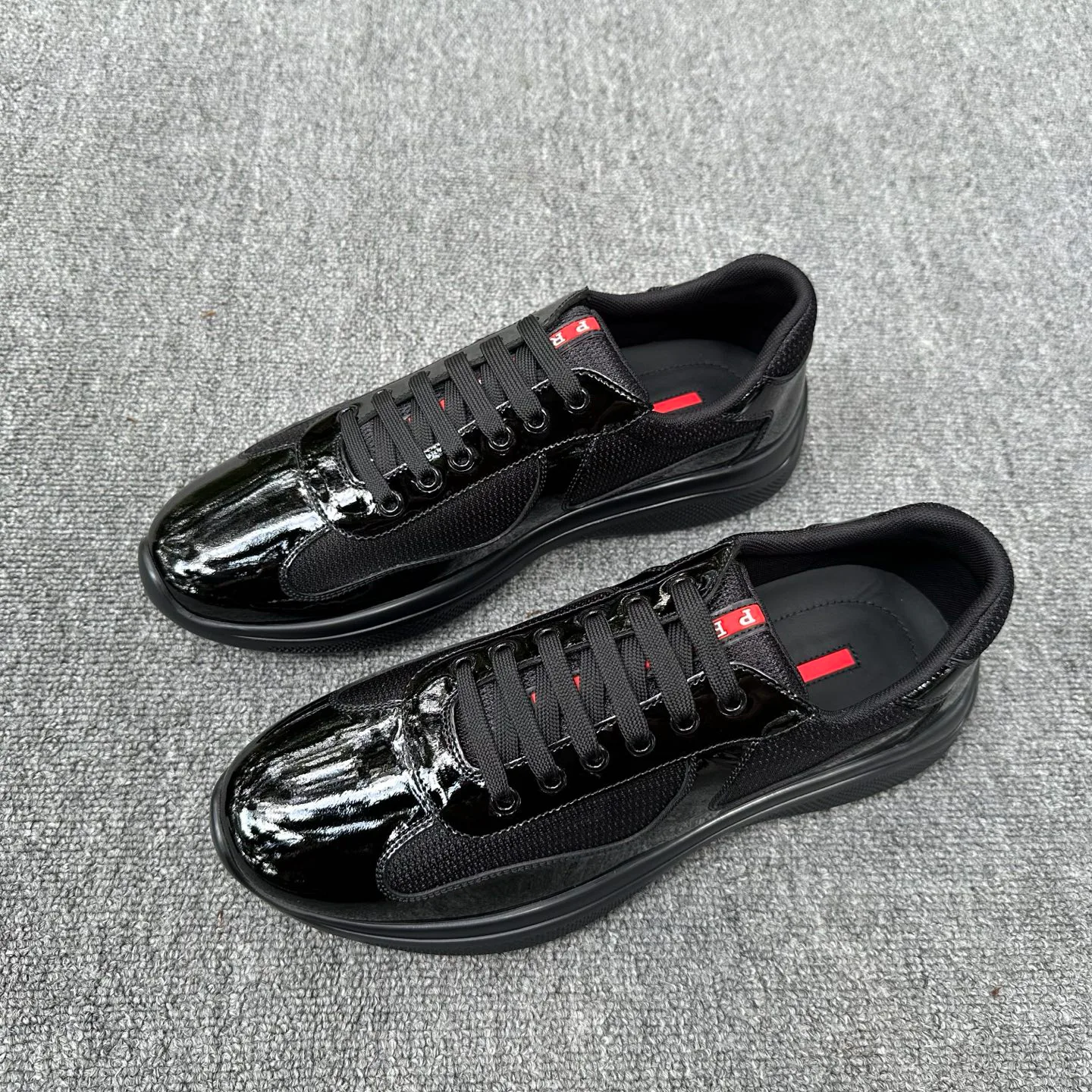 Кроссовки Мужские Prada 18076314