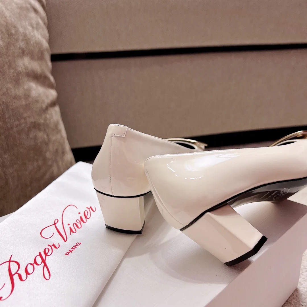 Туфли Женские Roger Vivier 17550709