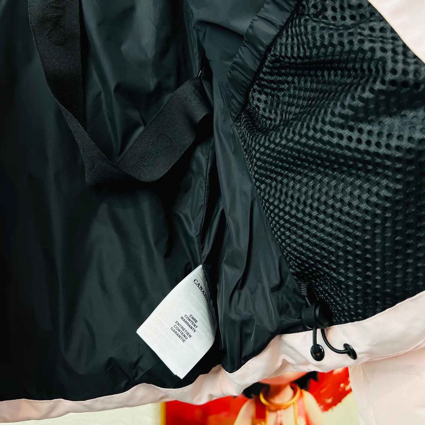 Куртки И Пуховики Женские Canada Goose 17897352