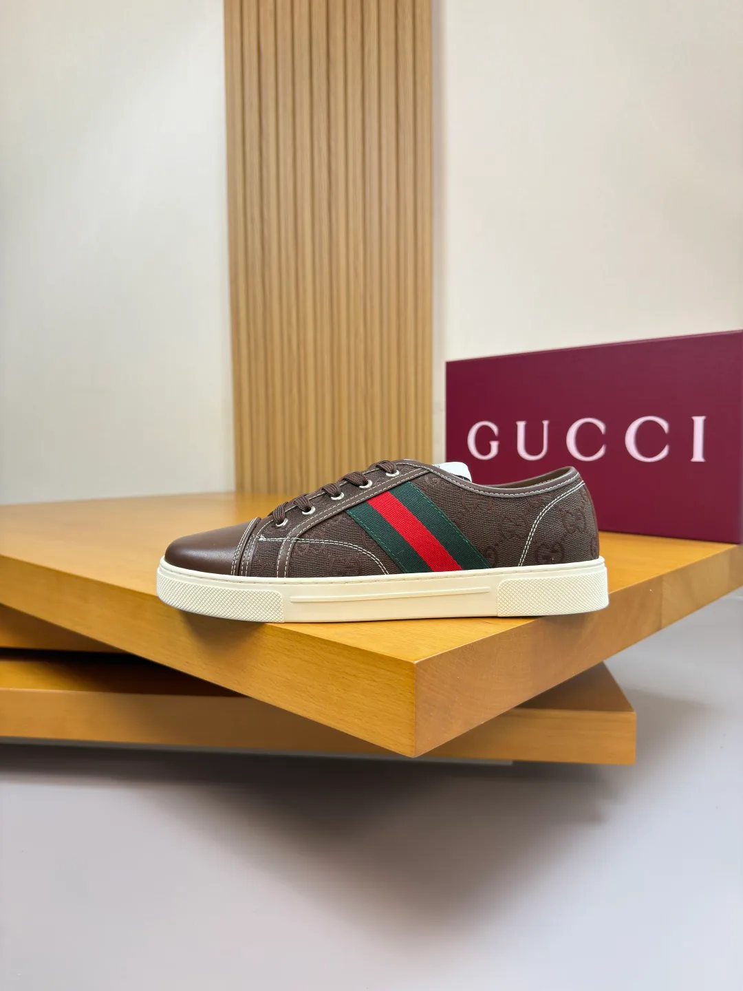 Кеды Женские Gucci 11842696