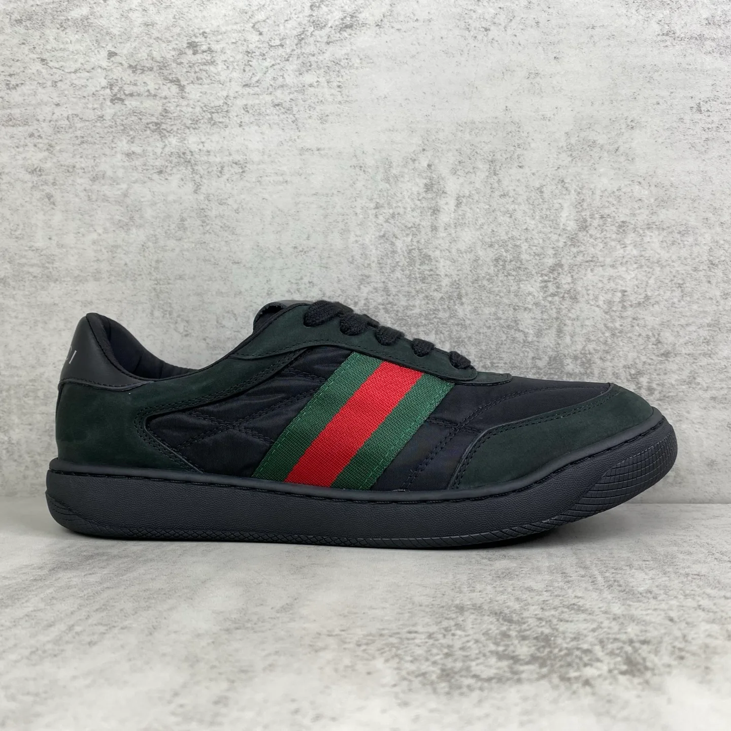 Кроссовки Женские Gucci 18283183
