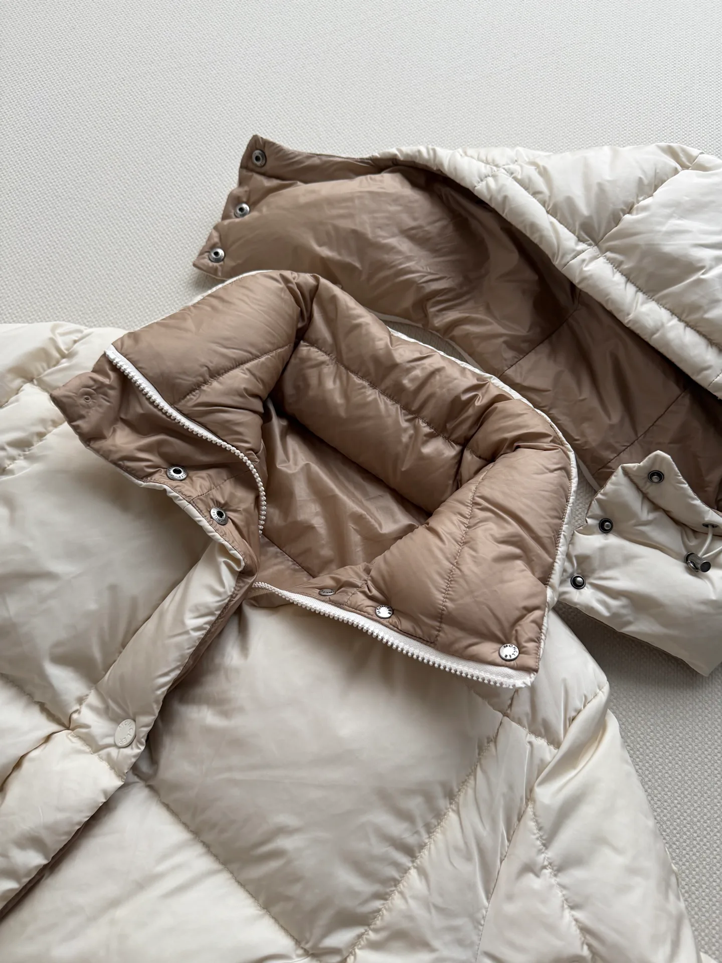 Куртки И Пуховики Женские Moncler 20093085