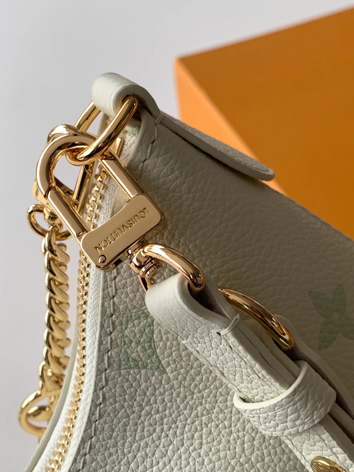 Классические Сумки Женские Louis Vuitton 11872291