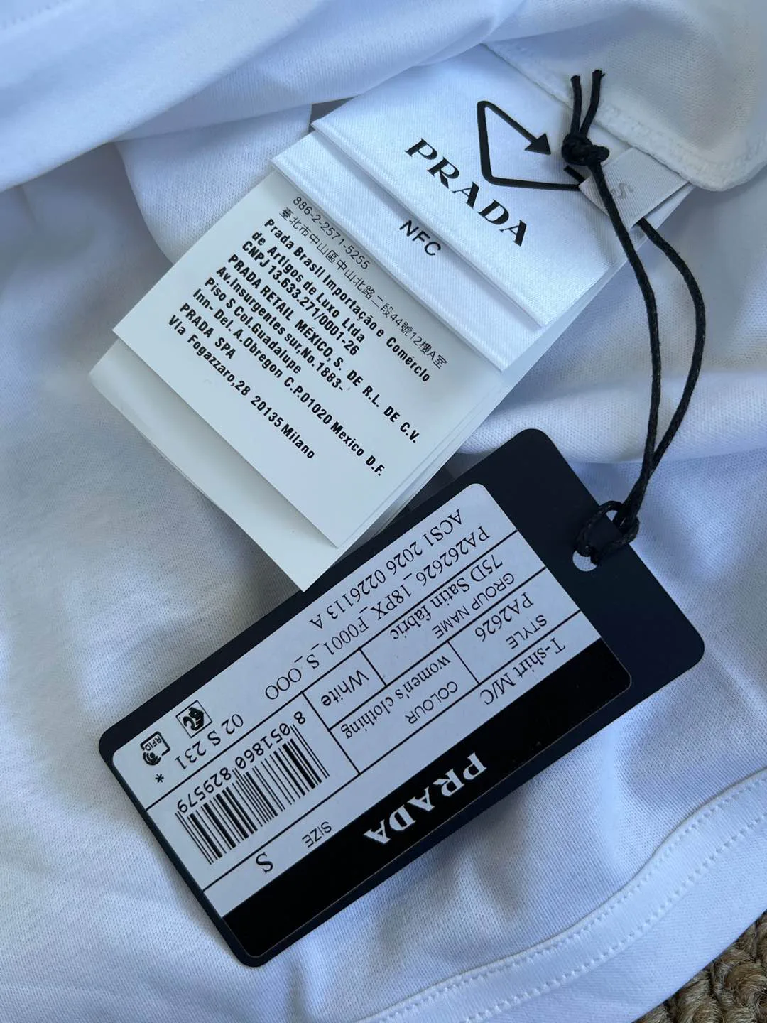 Футболки Женские Prada 9842796