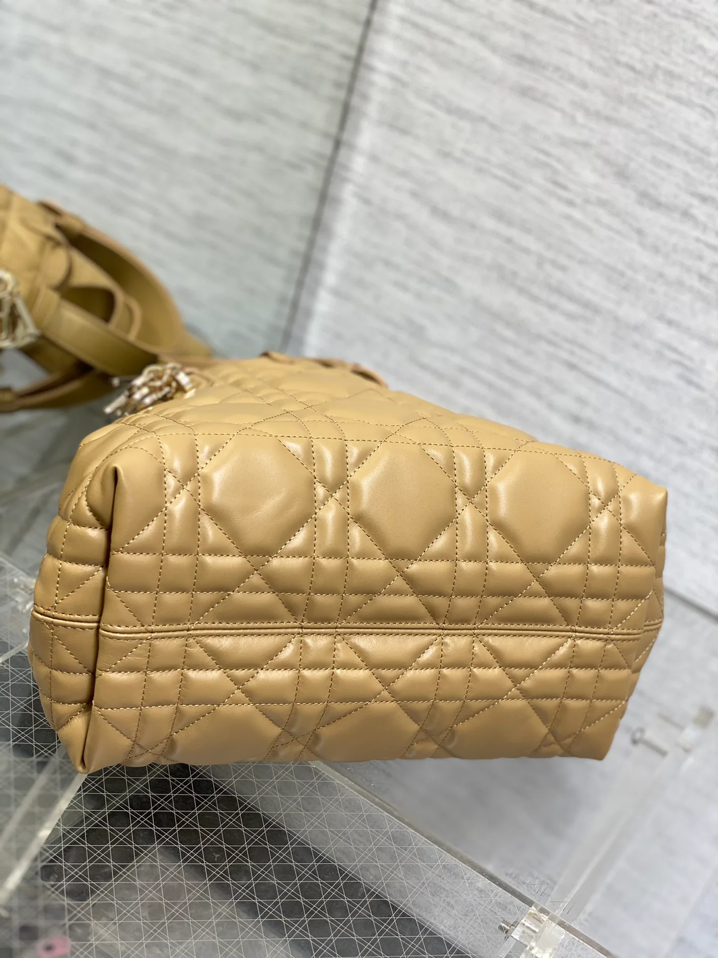 Классические Сумки Женские Christian Dior 11562708
