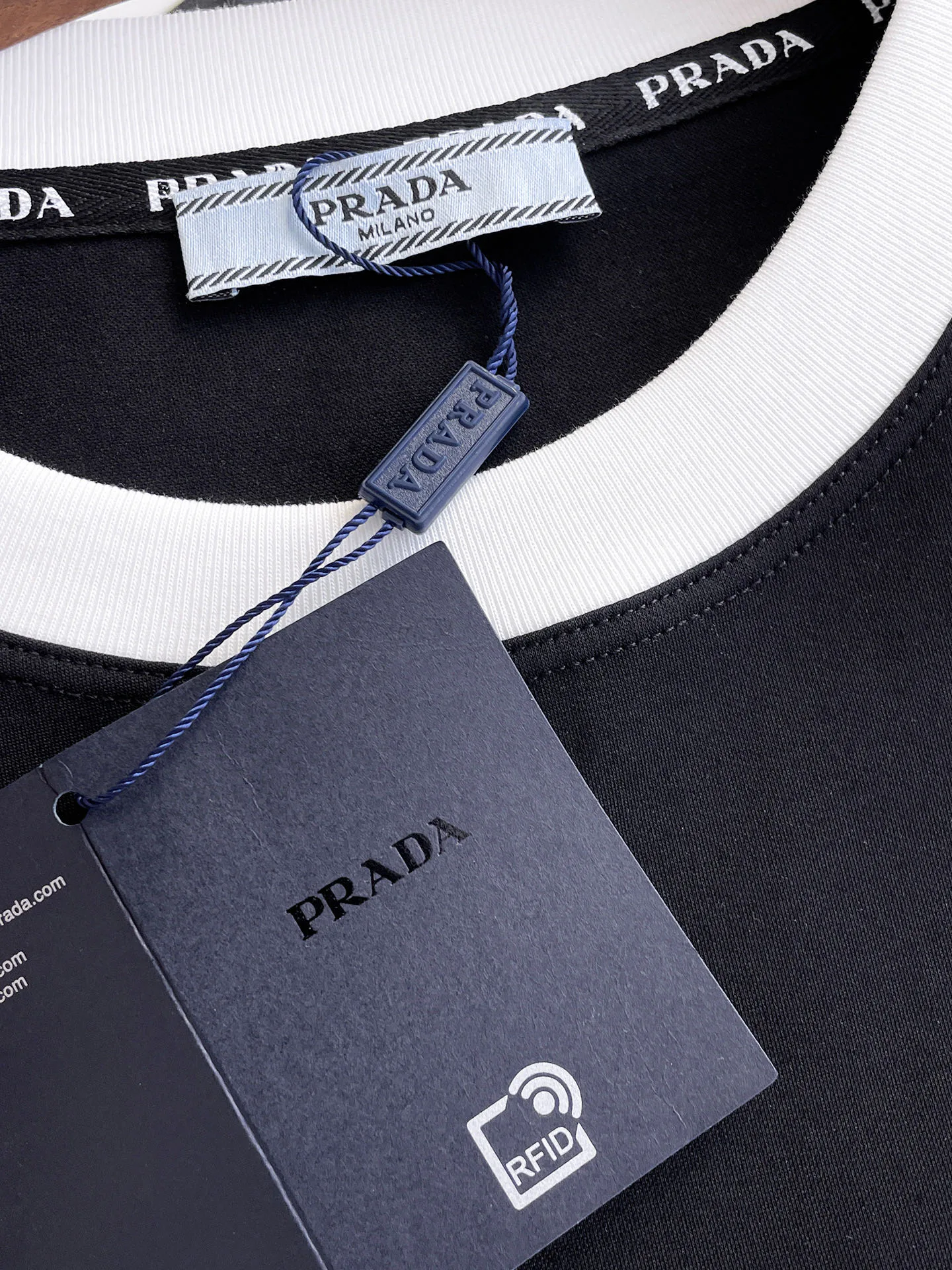 Футболки Мужские Prada 17579691