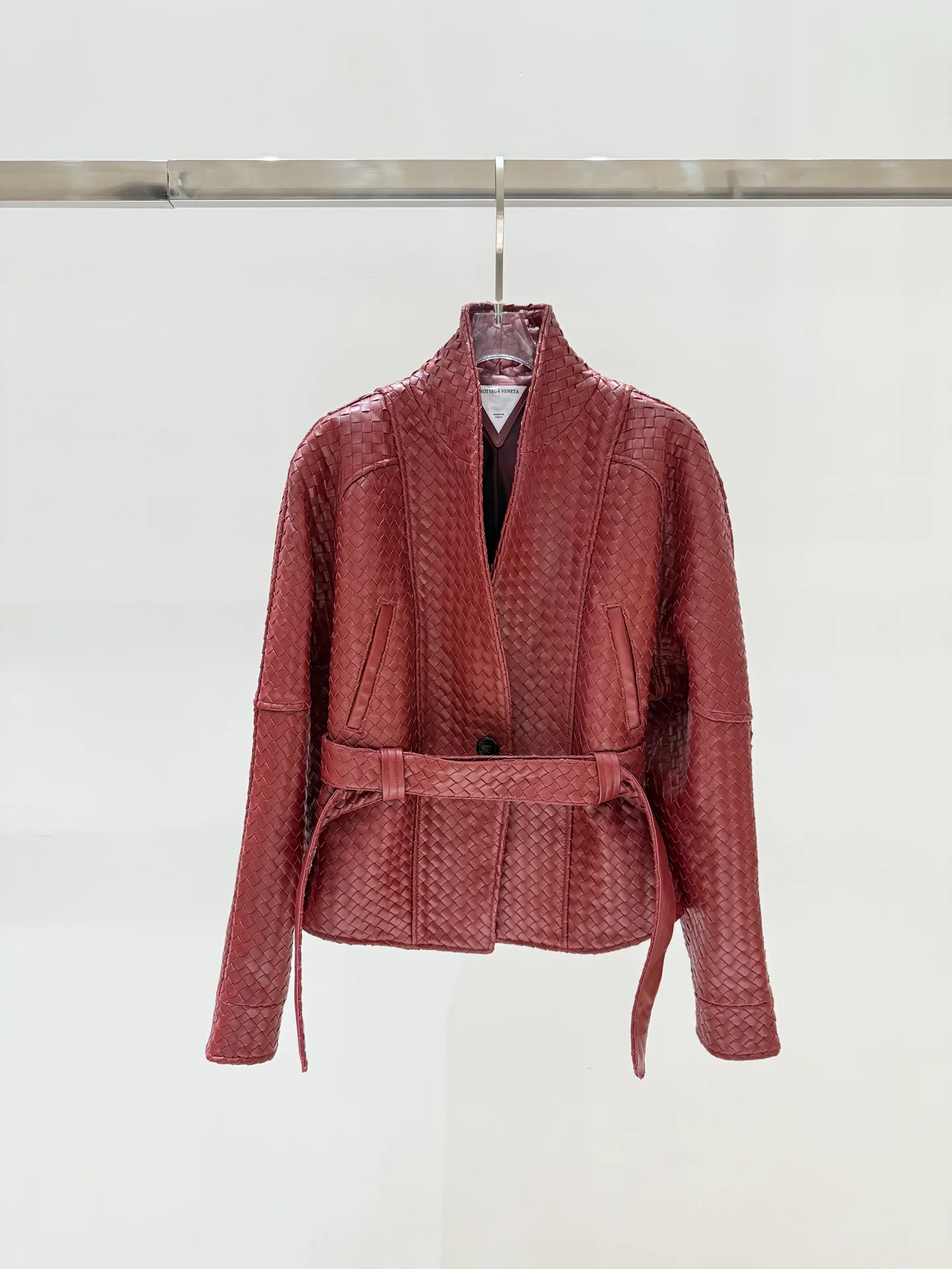 Кожаные Куртки И Дублёнки Женские Bottega Veneta 18083003