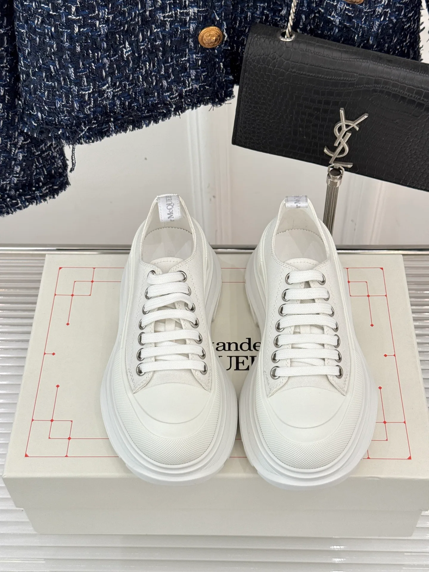 Кроссовки Женские Alexander Mcqueen 13287251