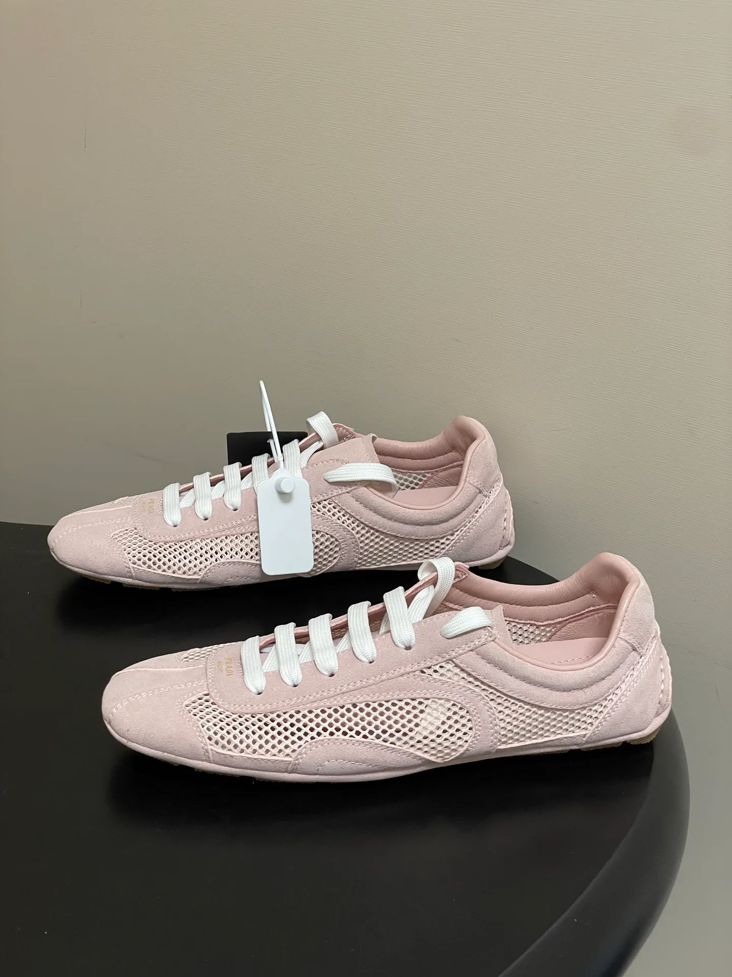 Кроссовки Женские Prada 11160229