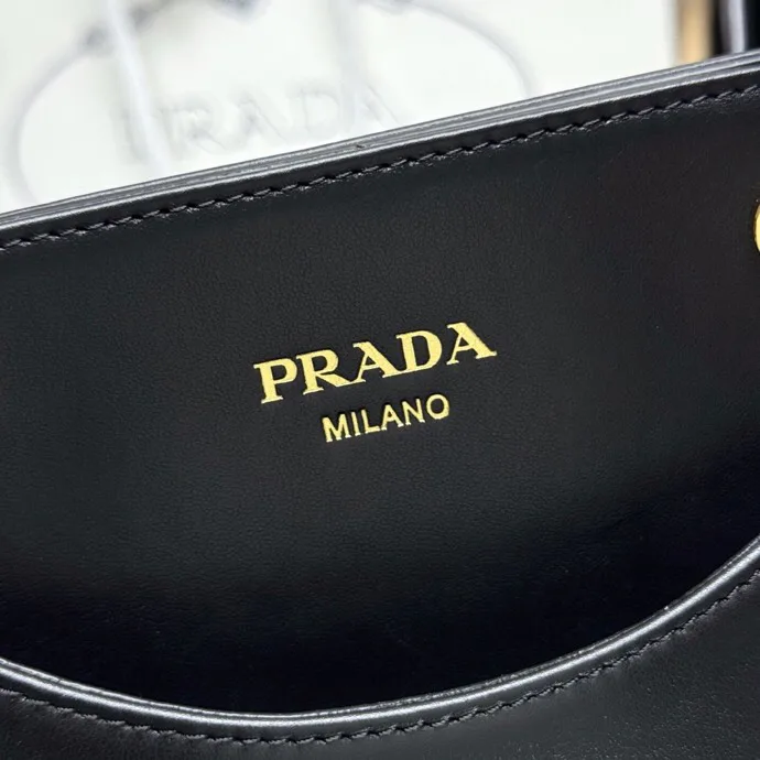 Классические Сумки Женские Prada 13332205