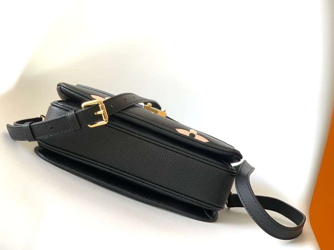 Сумки На Ремне Женские Louis Vuitton 702804