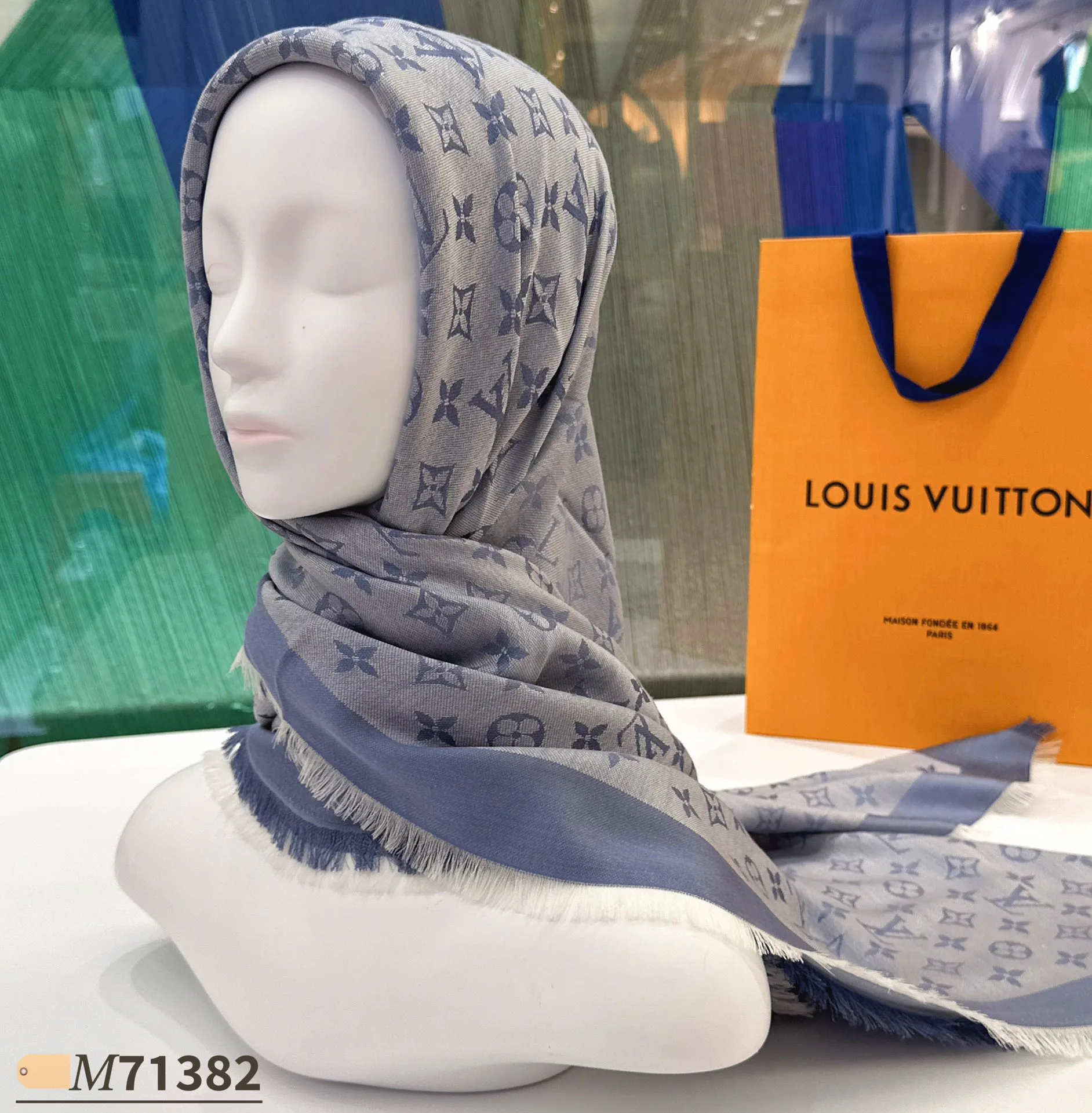 Шарфы Louis Vuitton 17905172