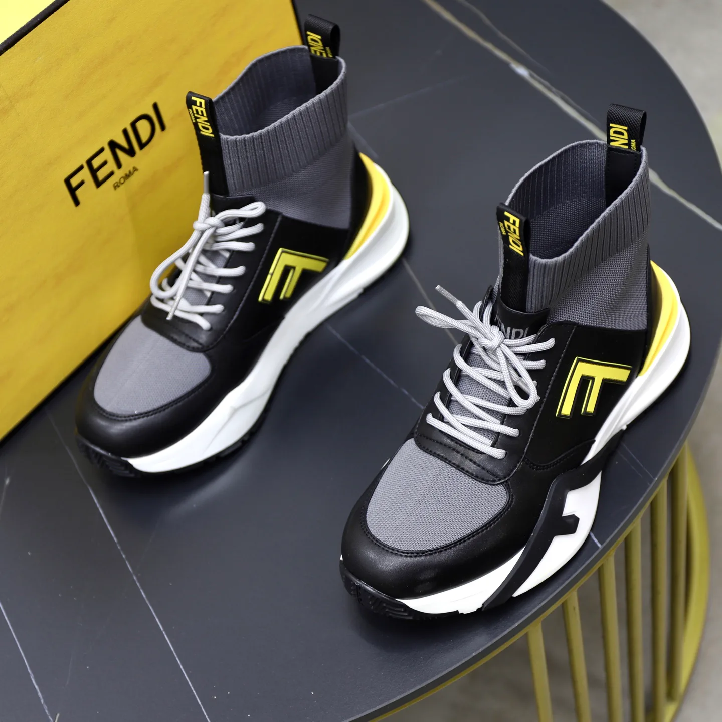 Кроссовки Женские Fendi 211481