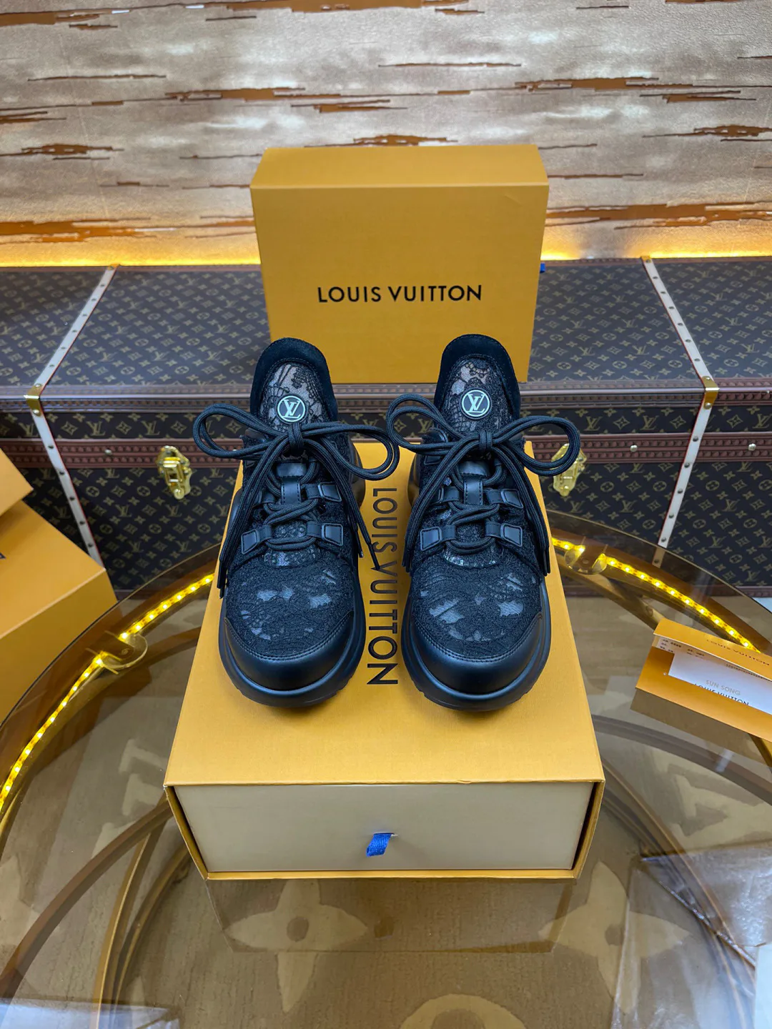 Кроссовки Женские Louis Vuitton 17375