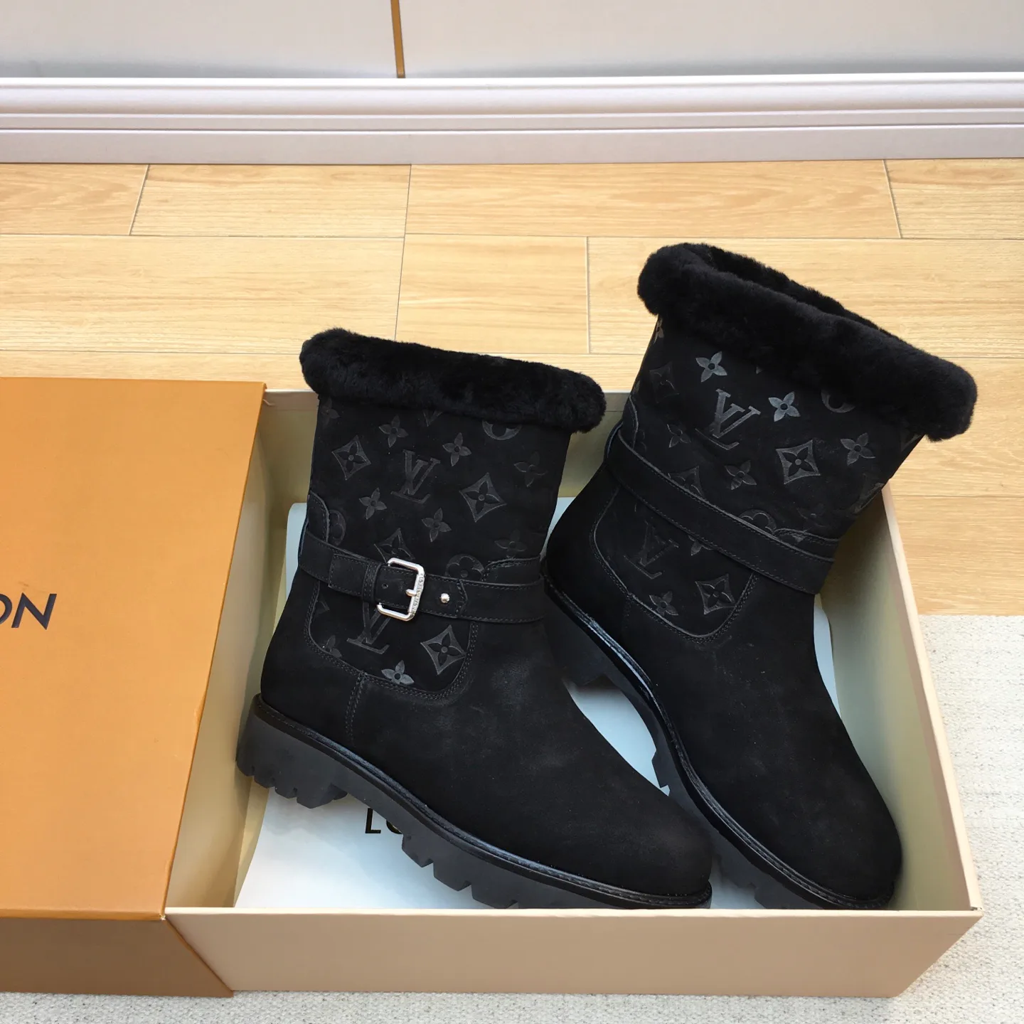 Ботинки Женские Louis Vuitton 732226