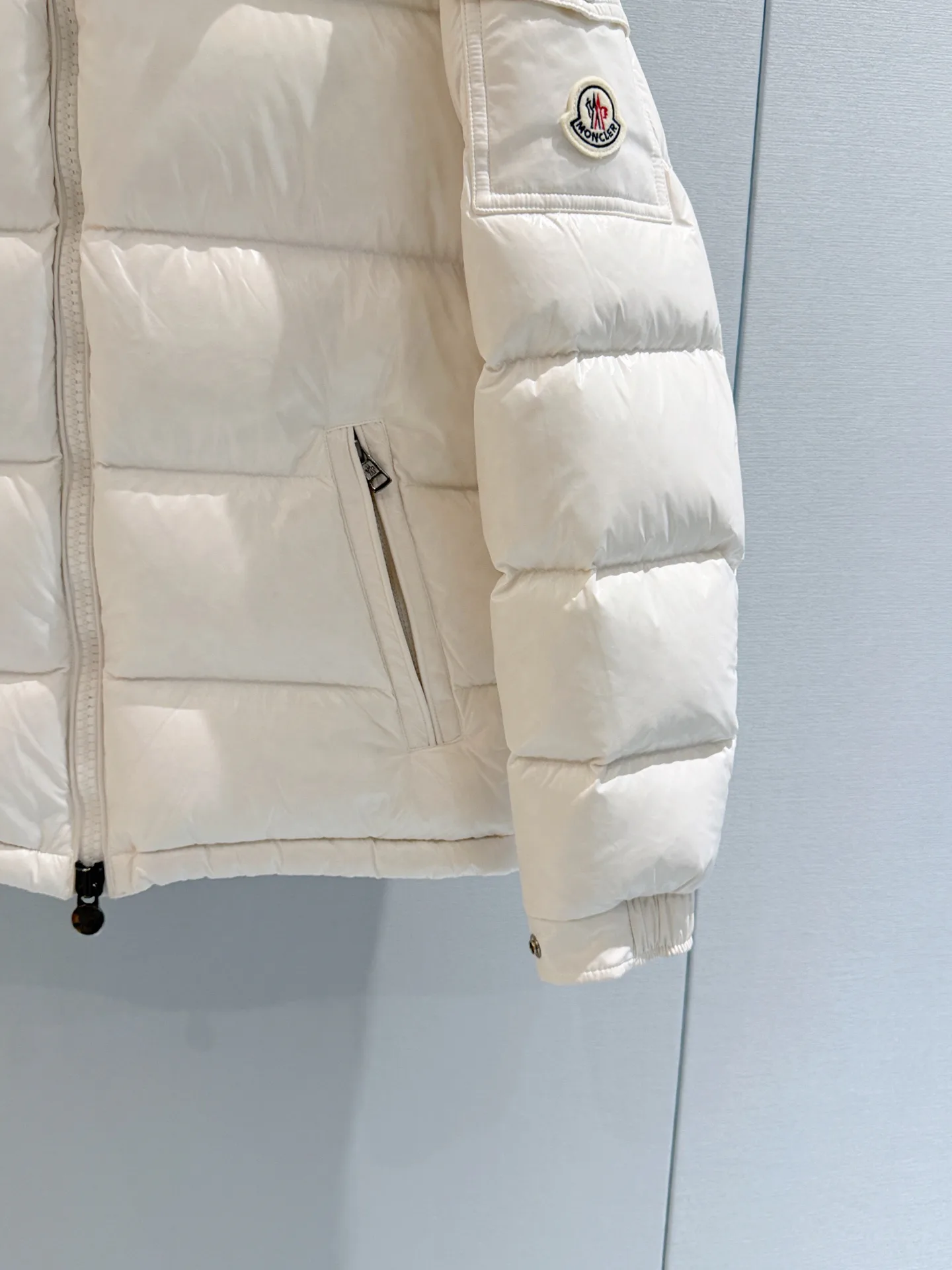 Куртки И Пуховики Женские Moncler 19101104