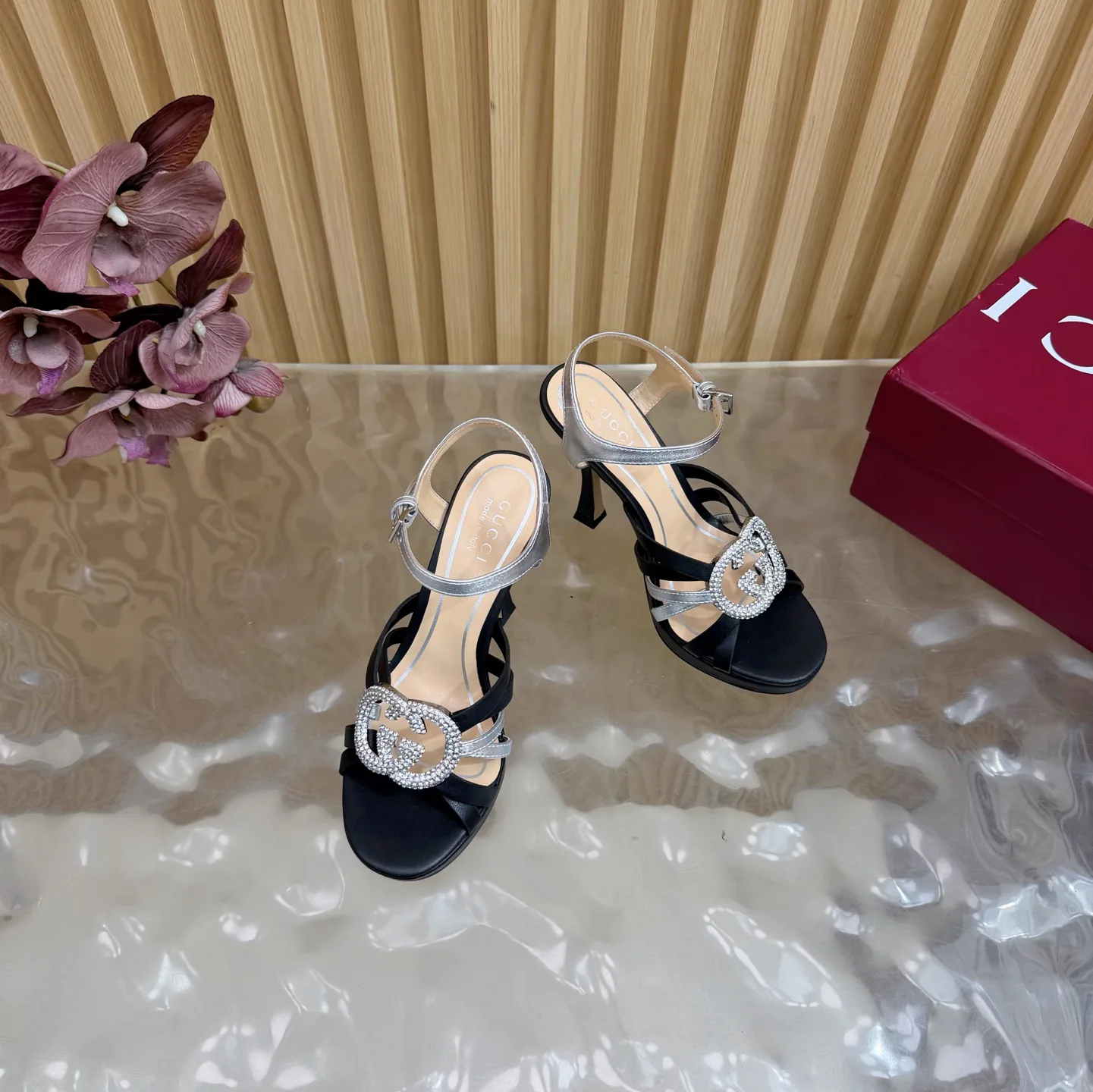 Босоножки Женские Gucci 351897