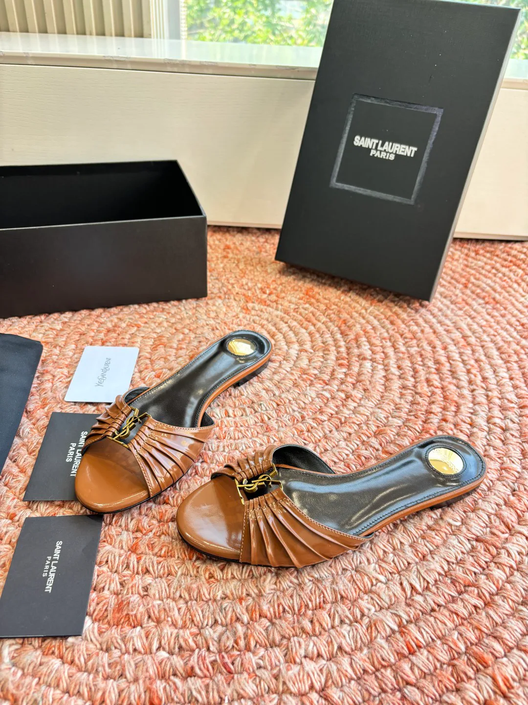 Шлепанцы Женские Saint Laurent 11599267