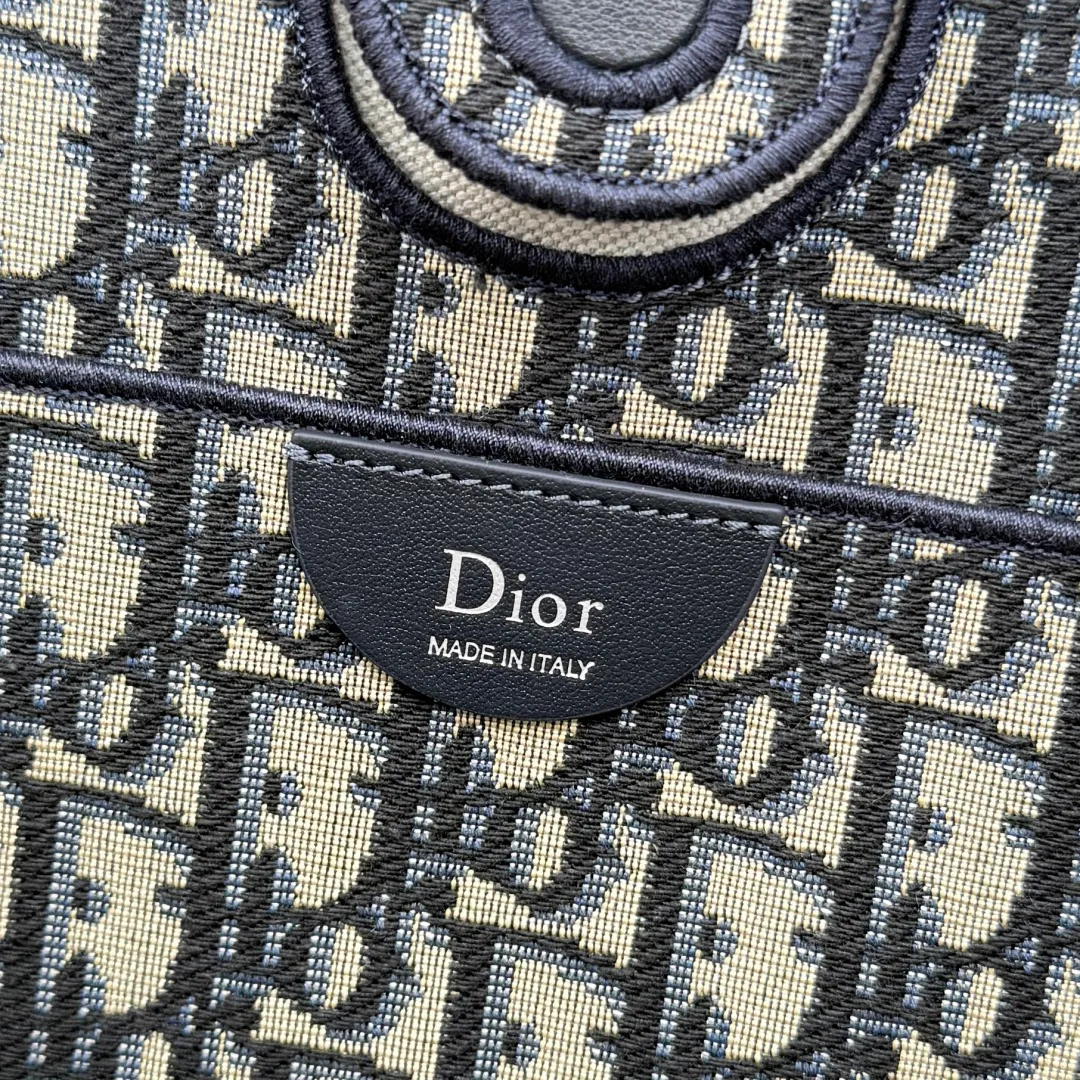 Классические Сумки Женские Christian Dior 18187874