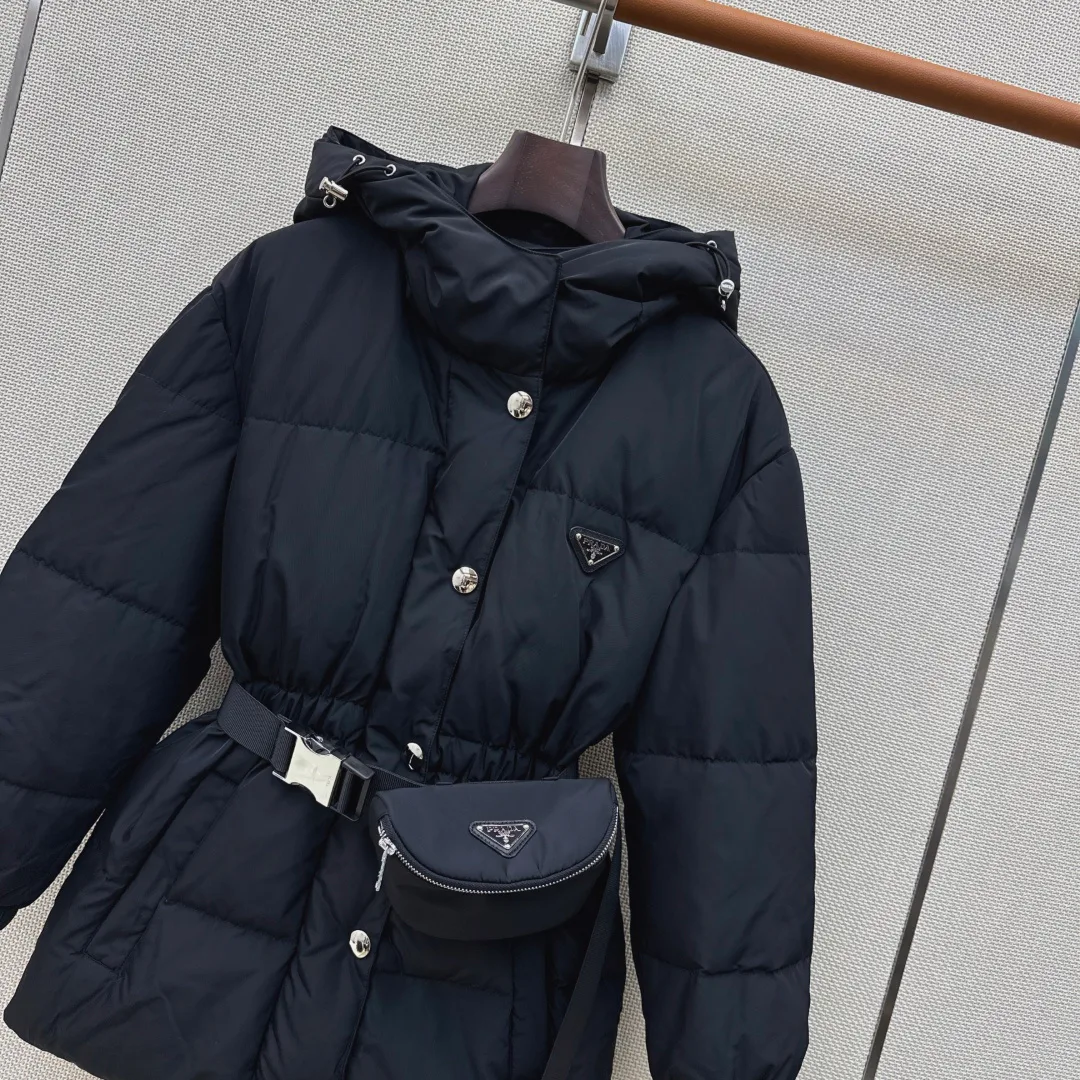 Куртки И Пуховики Женские Prada 17984608