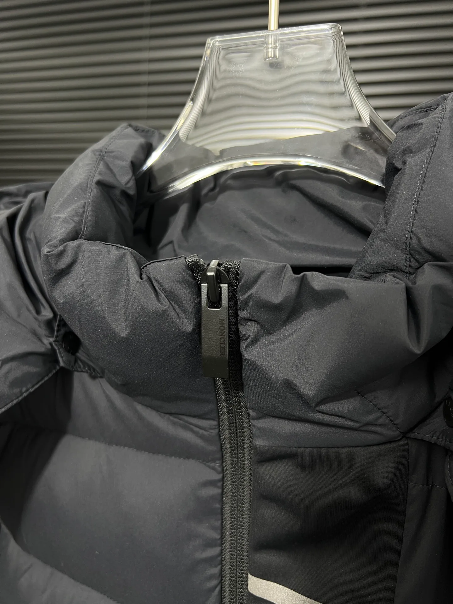 Куртки Женские Moncler 362662