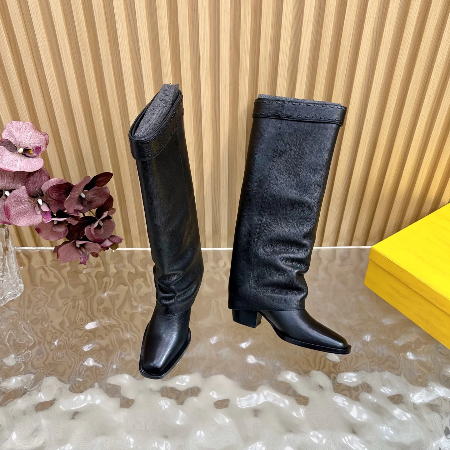Сапоги Женские Fendi 18235455
