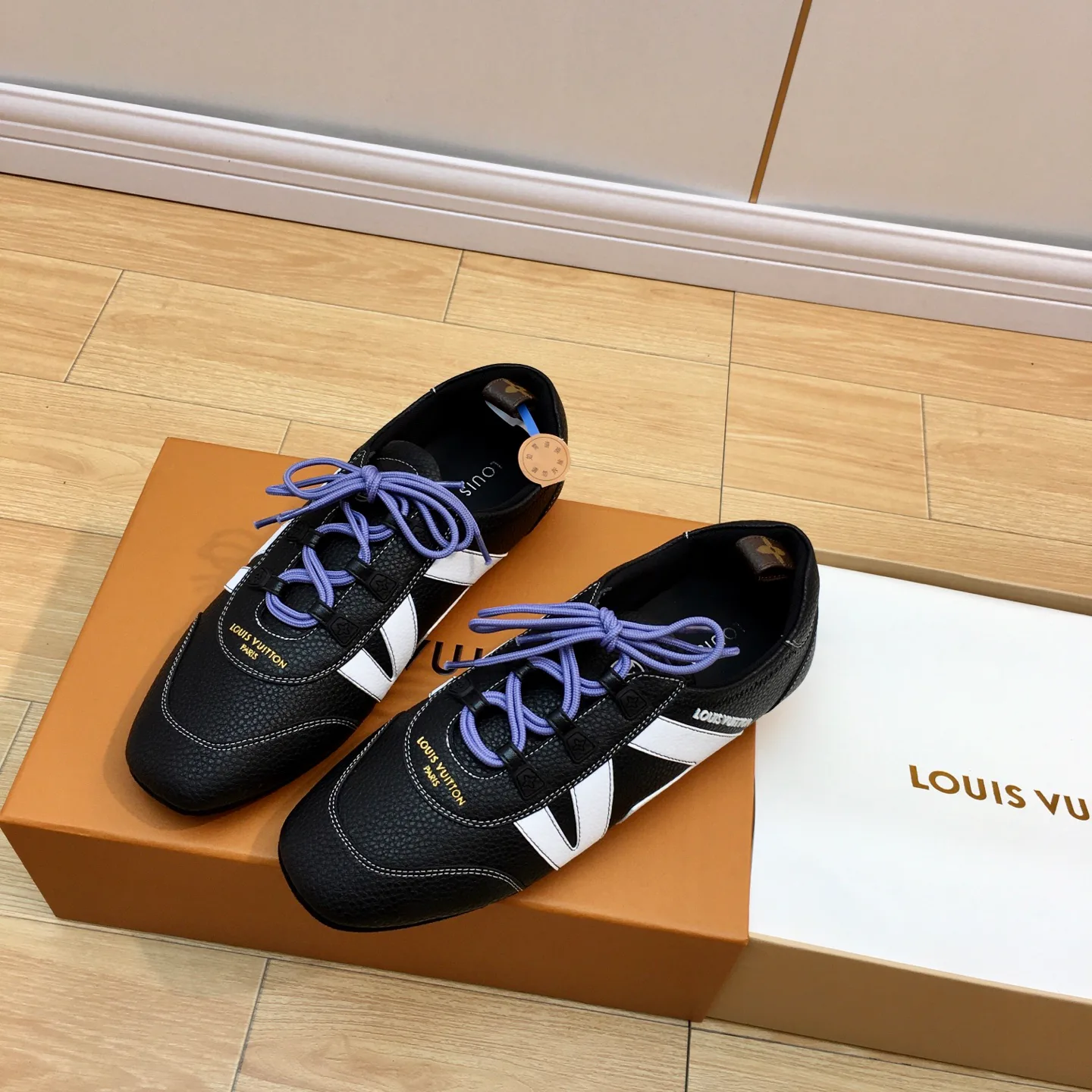 Кроссовки Женские Louis Vuitton 1590950