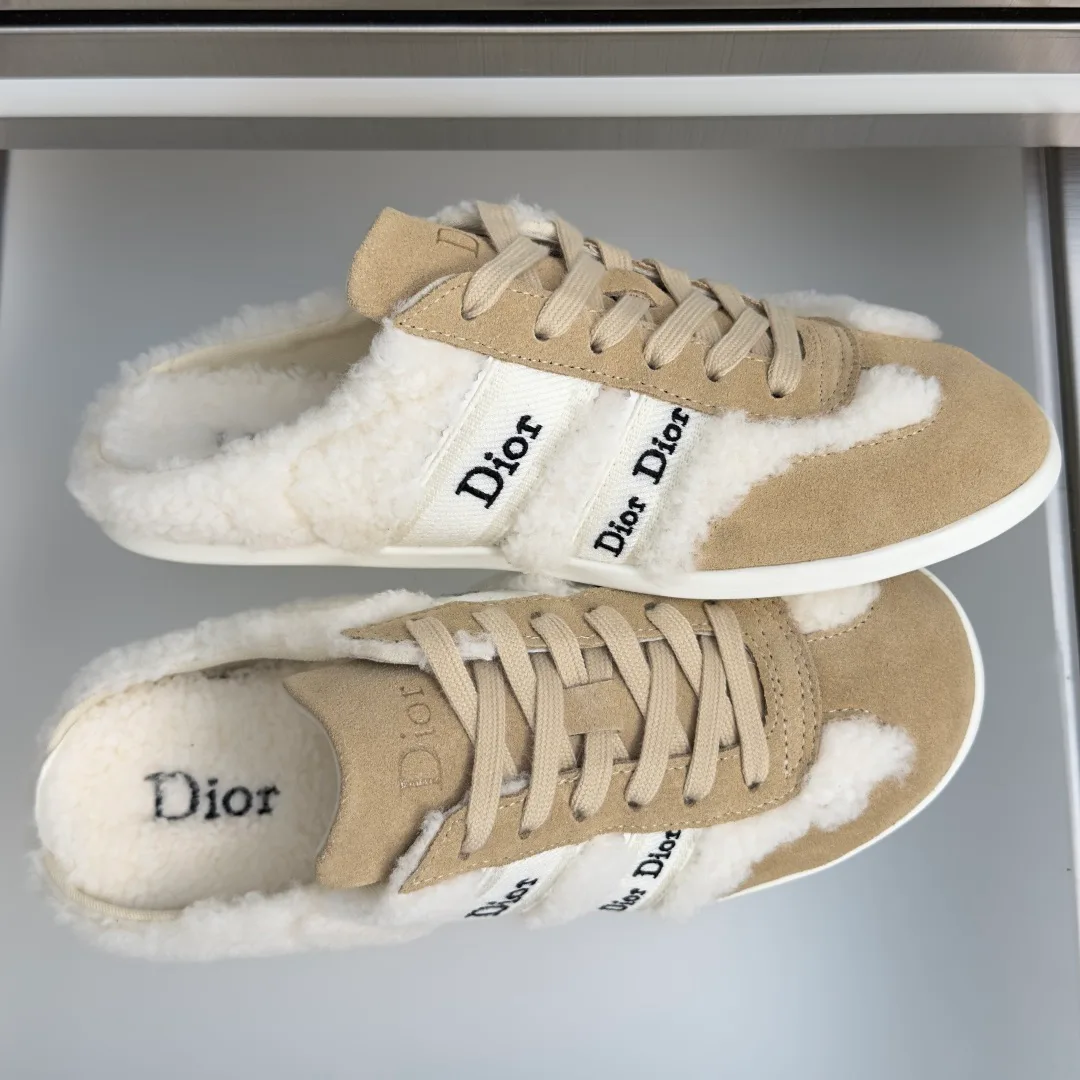 Кроссовки Женские Christian Dior 19779532