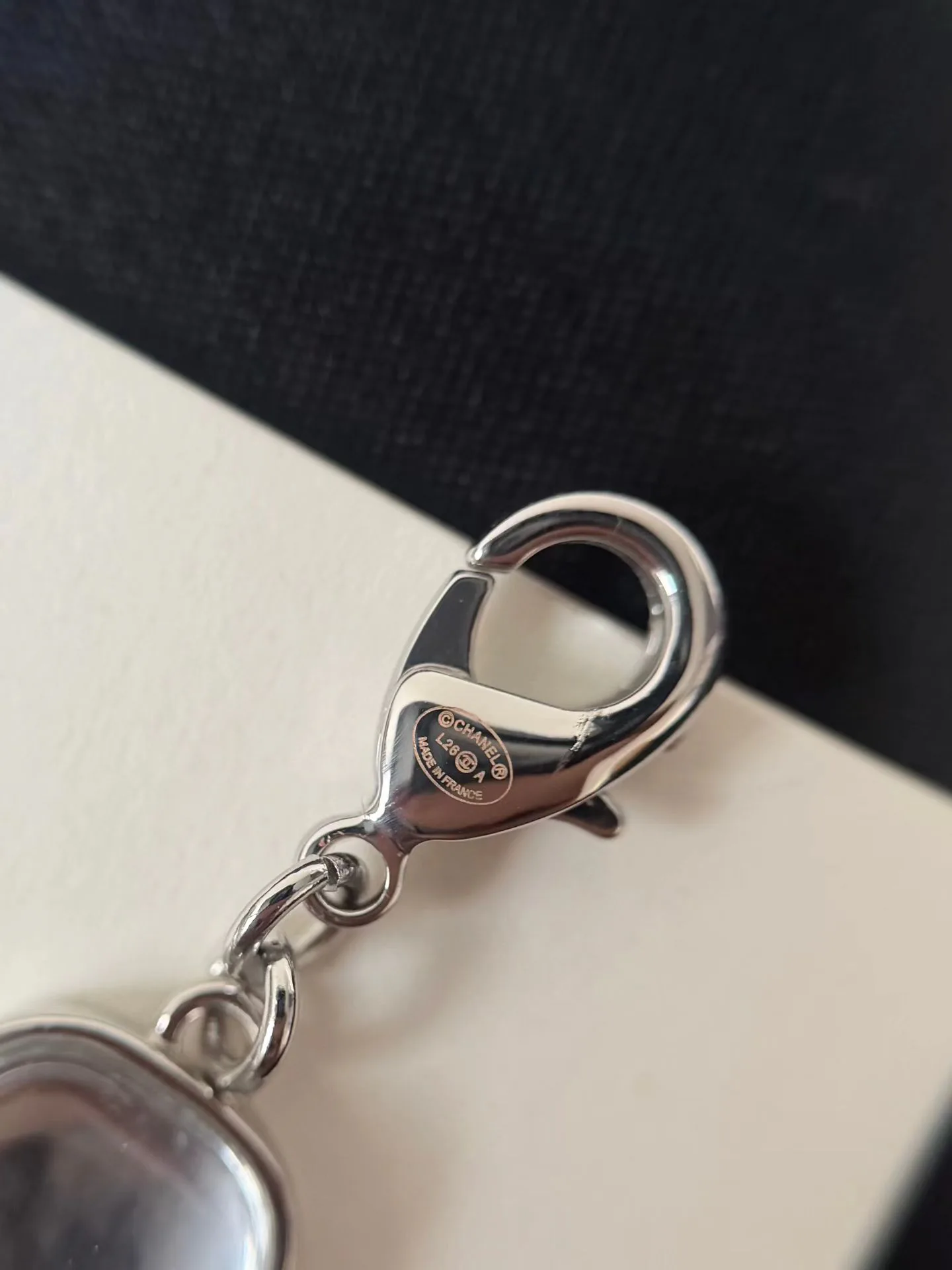 Бижутерия Chanel 18122707