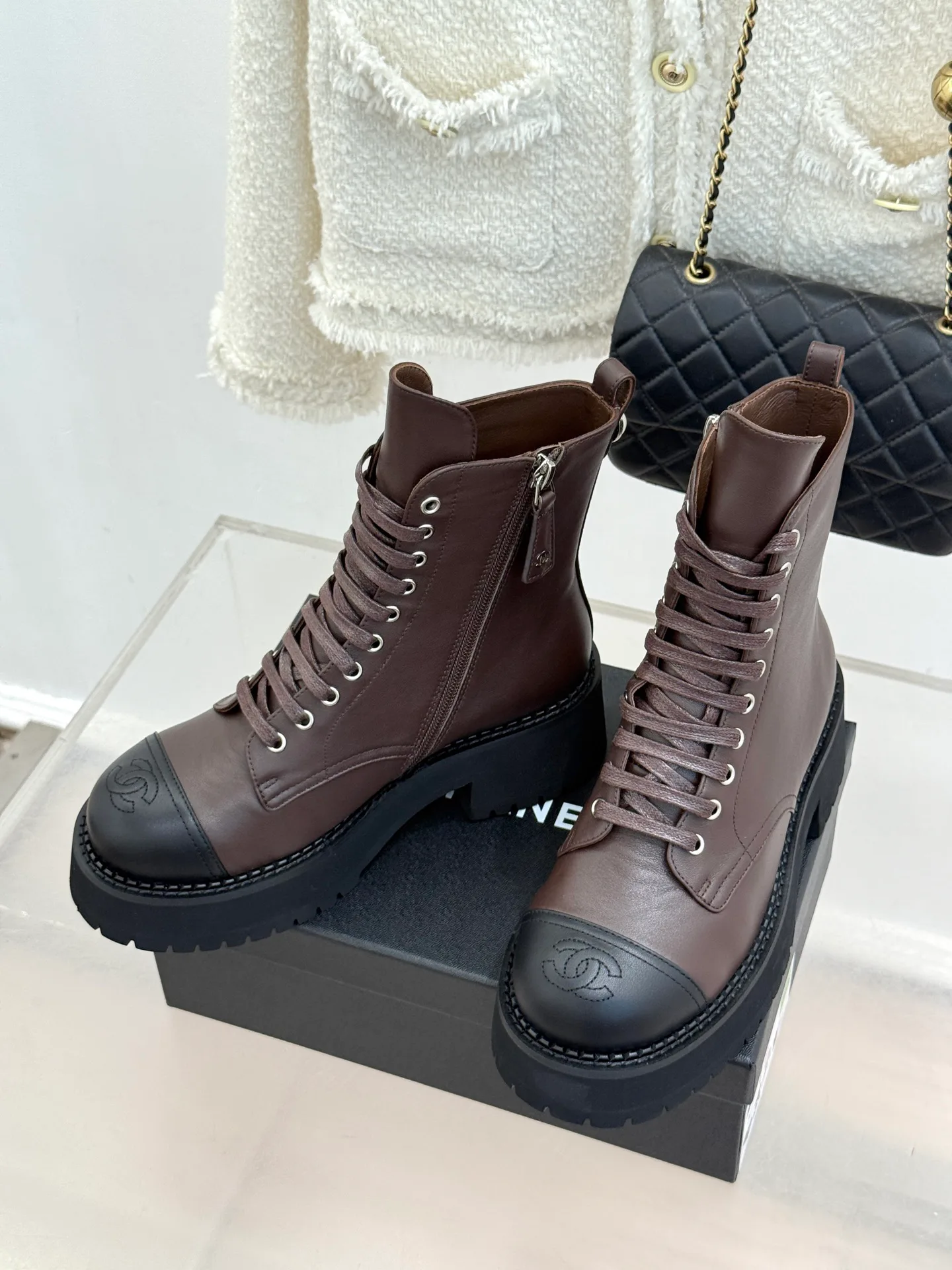 Ботинки Женские Chanel 19570325