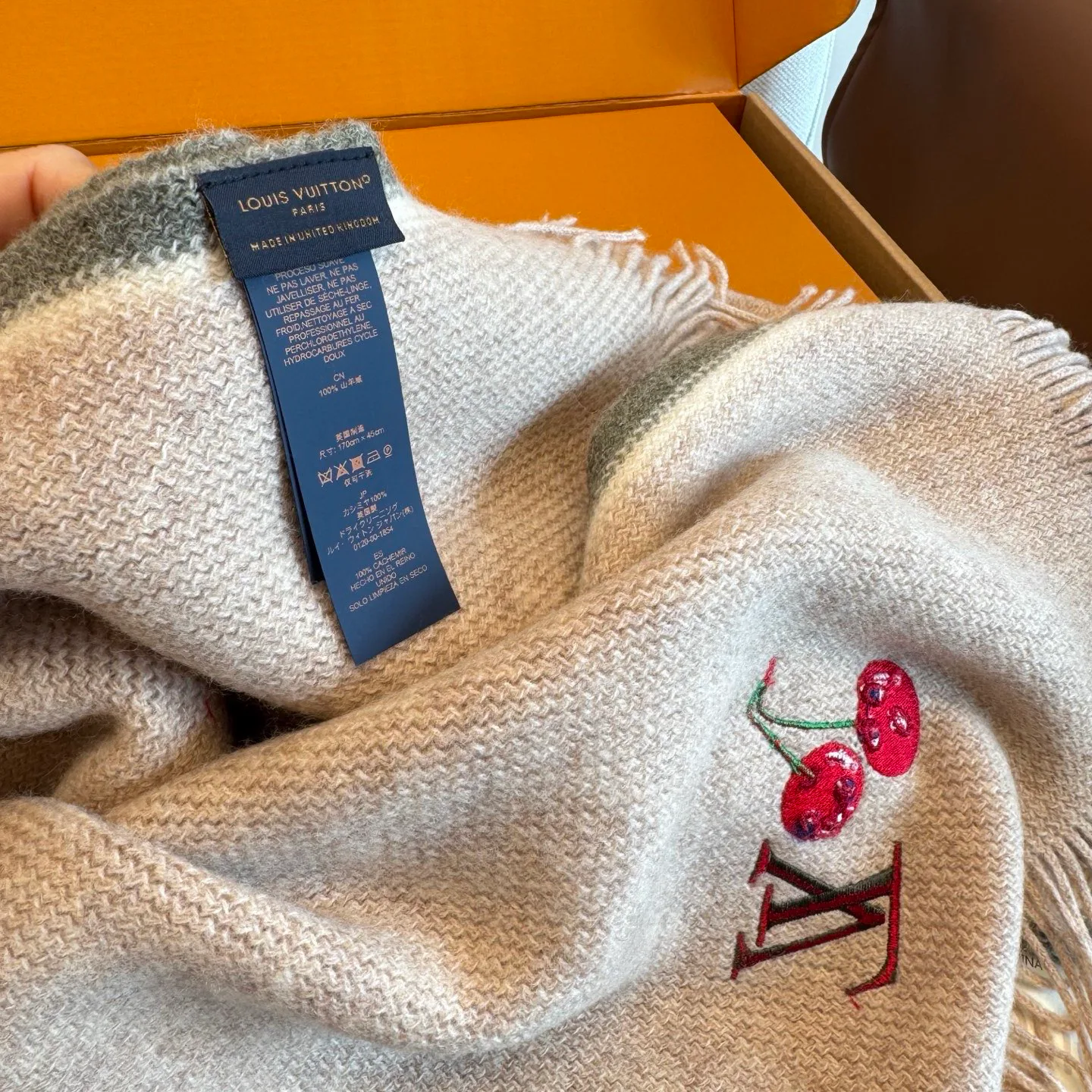 Шарфы Louis Vuitton 218451