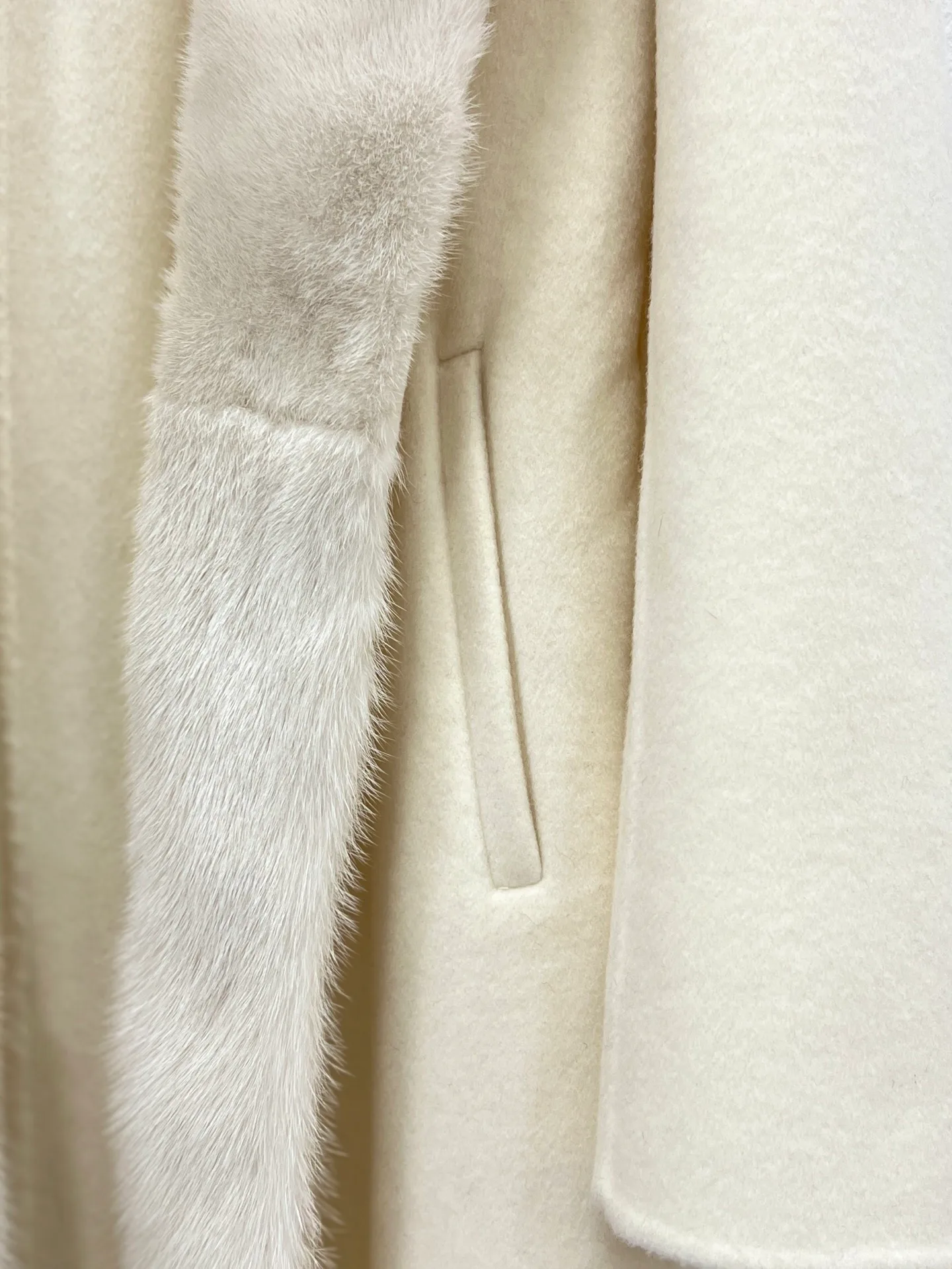 Шубы Женские Loro Piana 248428