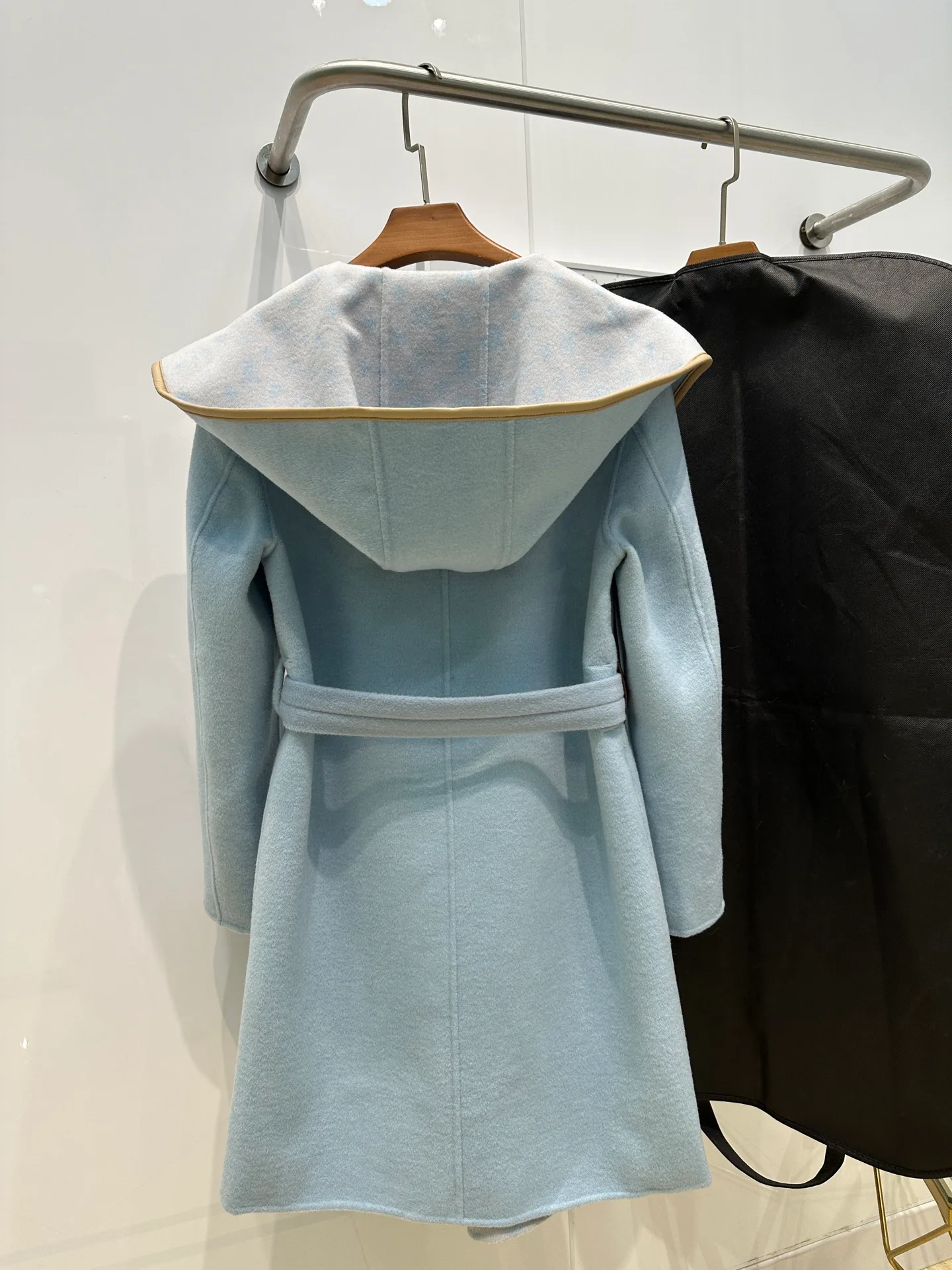 Пальто Женские Louis Vuitton 793717