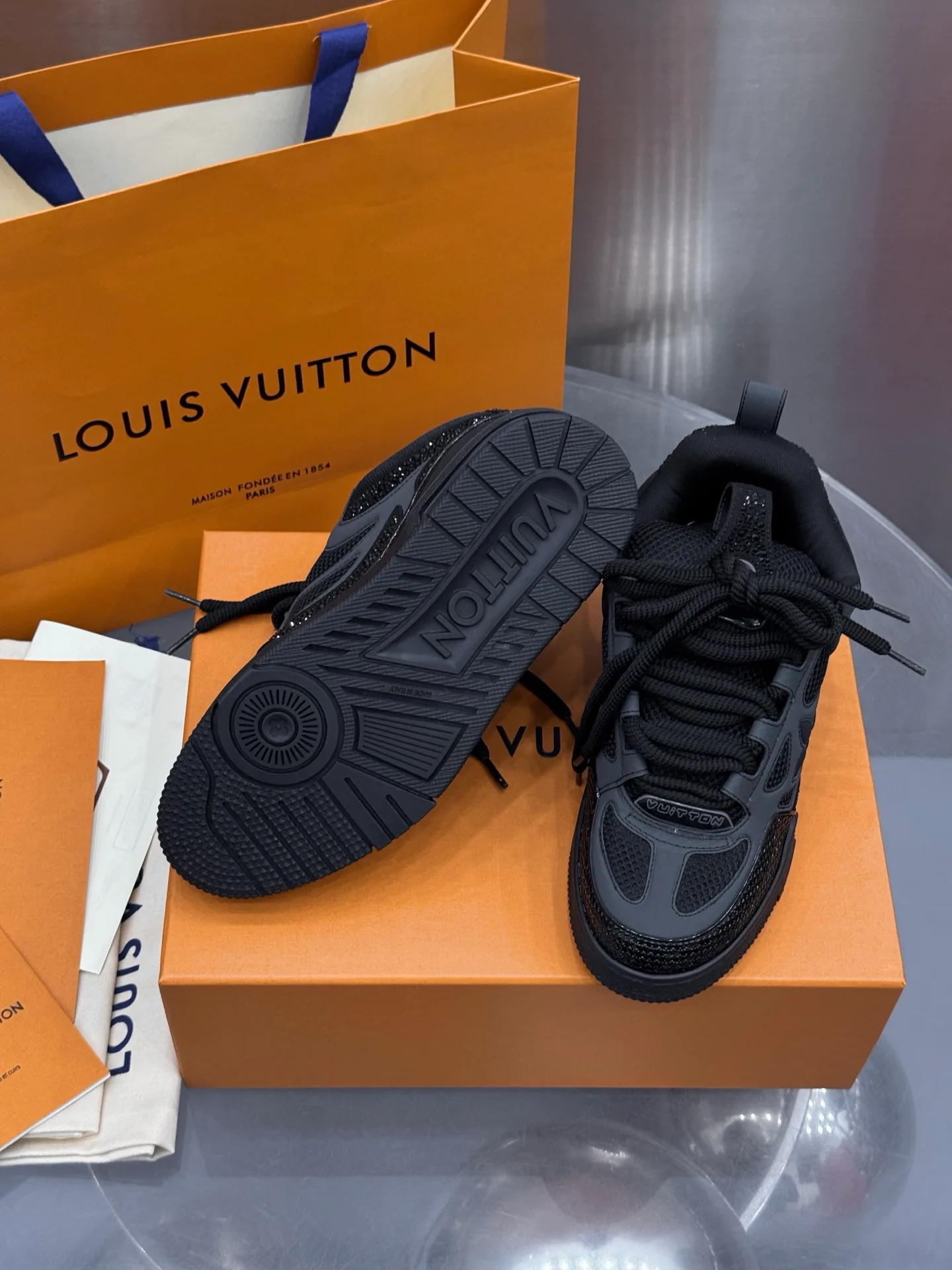 Кроссовки Мужские Louis Vuitton 19073413